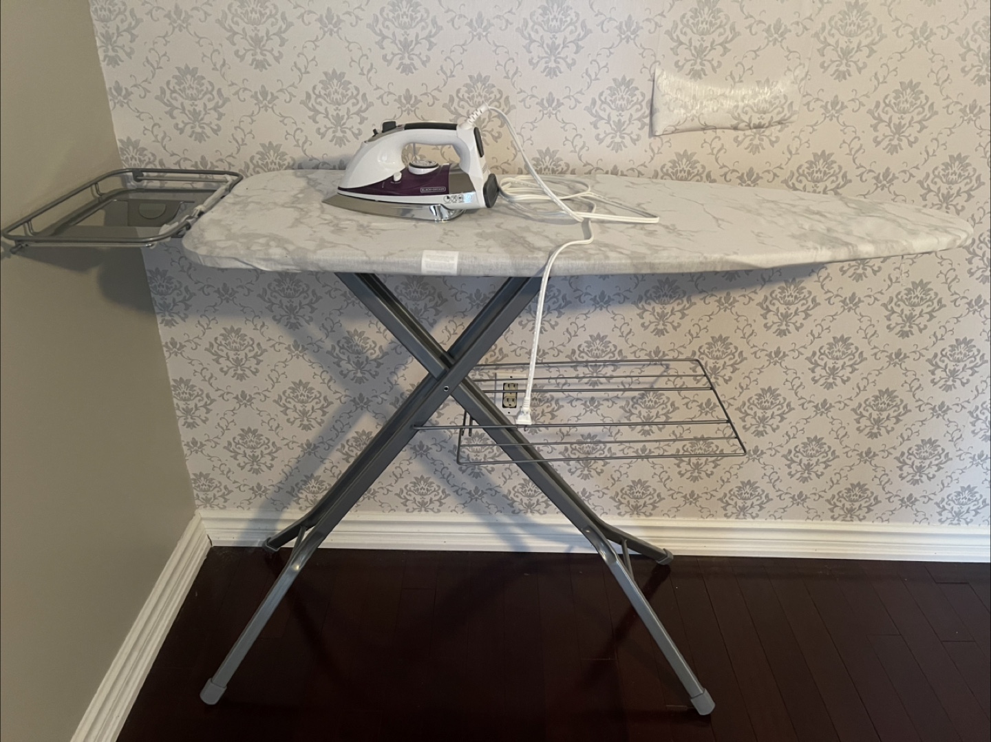 Black+Decker Iron and Iron board