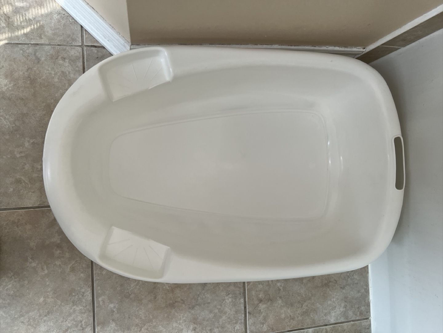 Baby Bathtub with Mesh Support