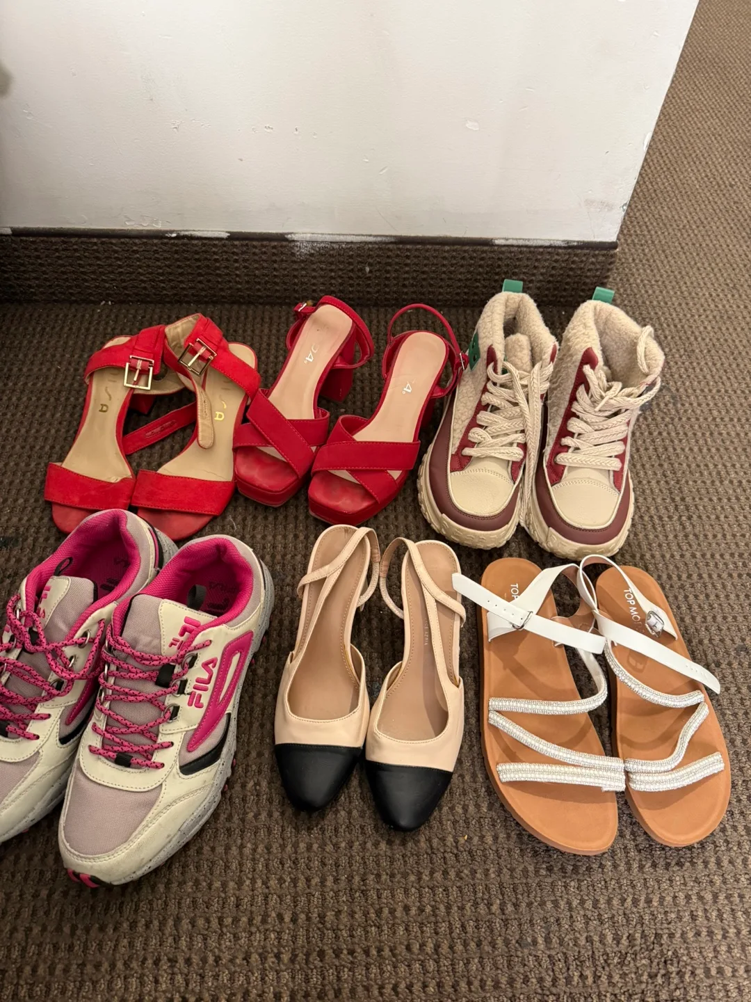 FILA Women's Sneakers - US 9 thumbnail