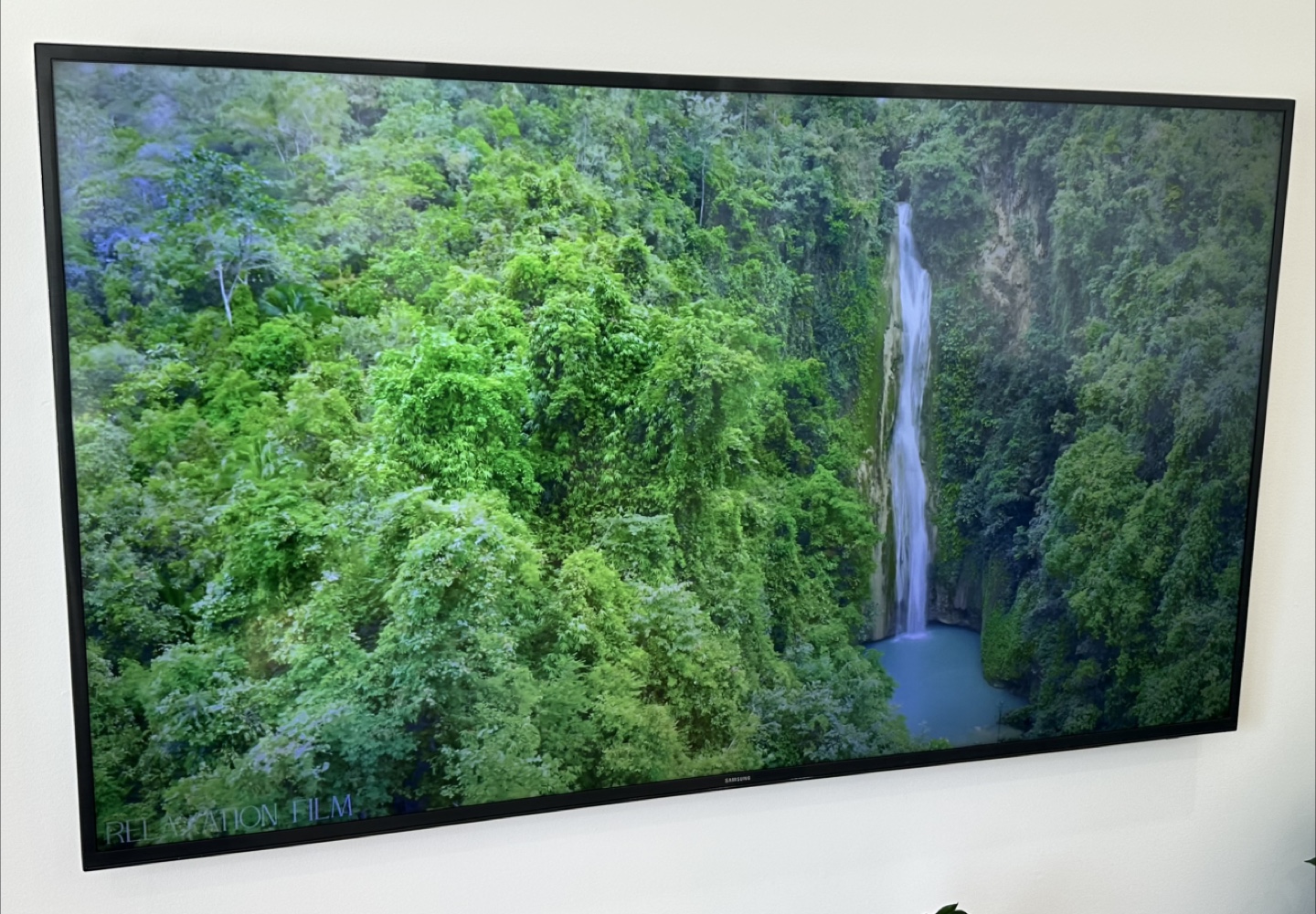 Samsung 65" Class 6 Series 4K UHD Smart TV 🧡
