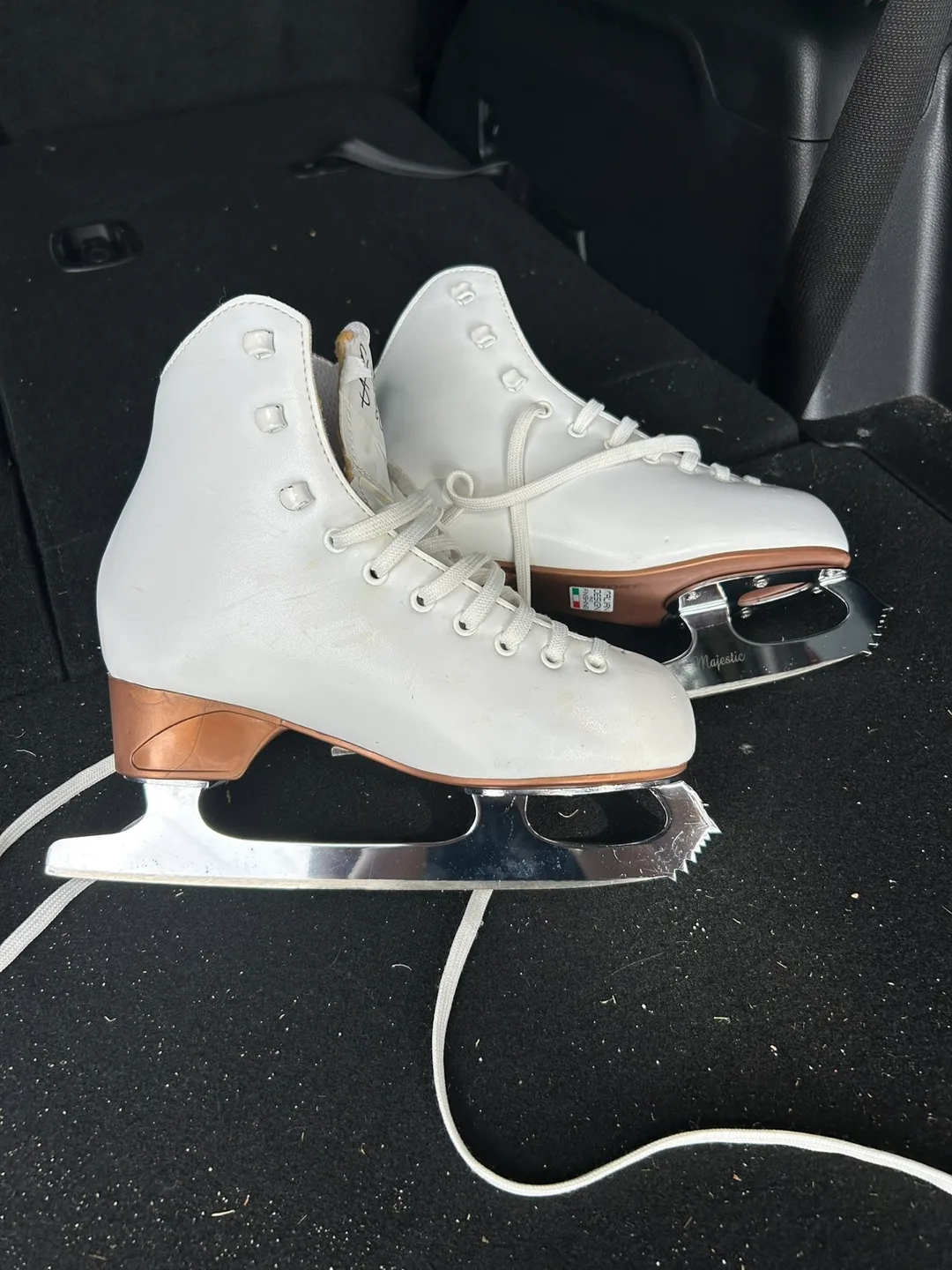 Risport Venus Ice Skates - Size 35 thumbnail