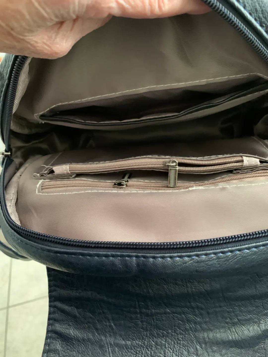 Leather Backpack Navy Blue image indicator(3)