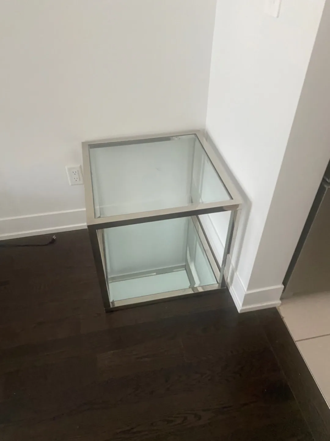 Glass Cube Side Table 🧡 image indicator(2)