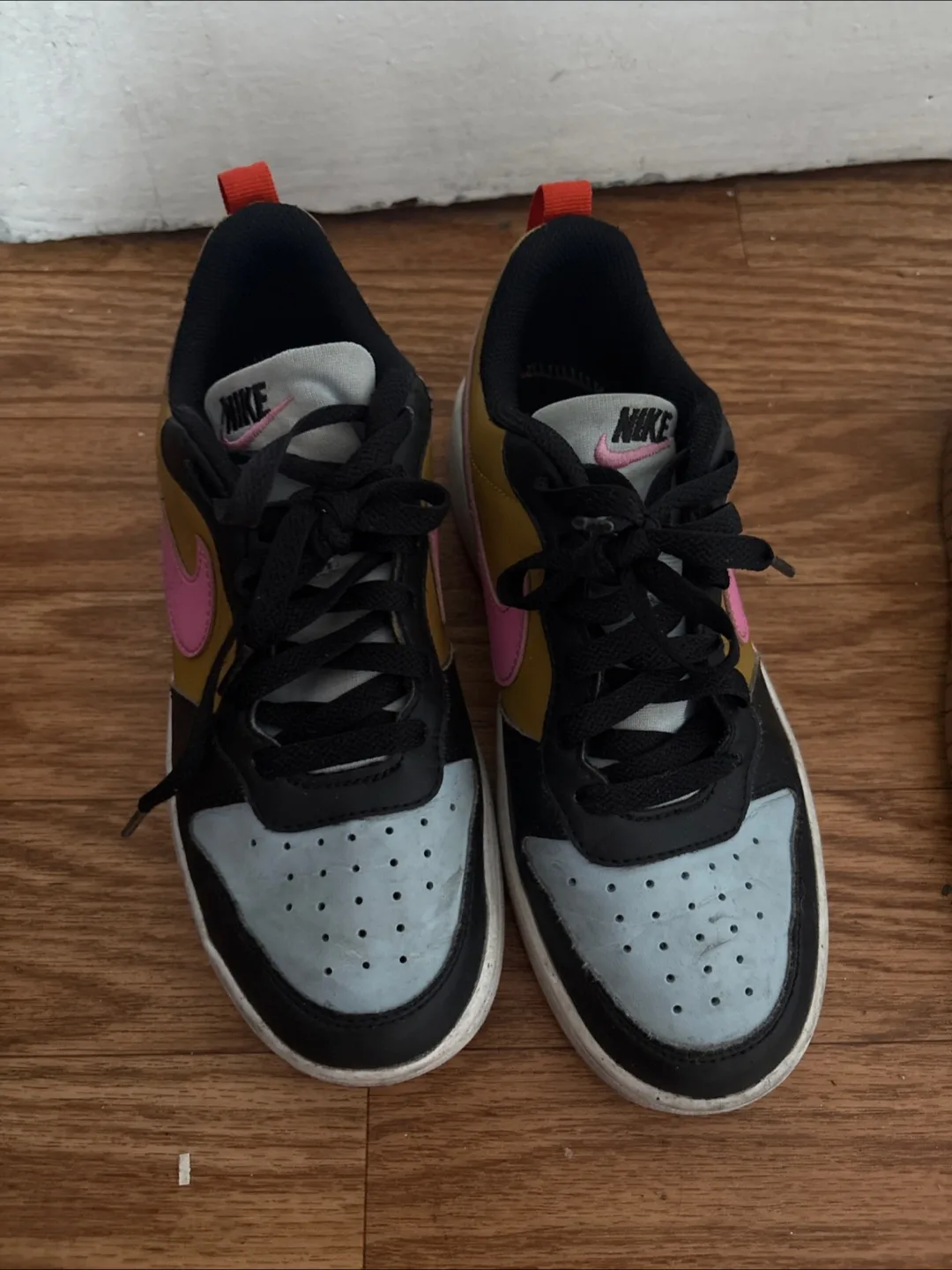 Nike Court Borough Shoes - Size 5 youth thumbnail