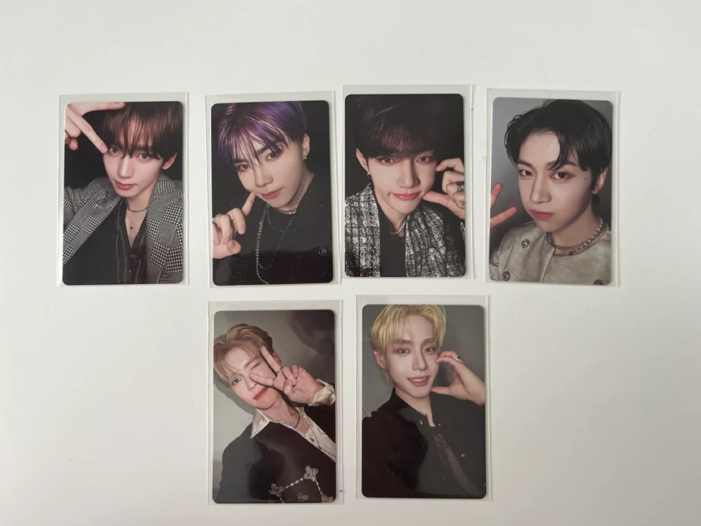 Zerobaseone ZB1 cinema paradise photocards 7/9 members thumbnail