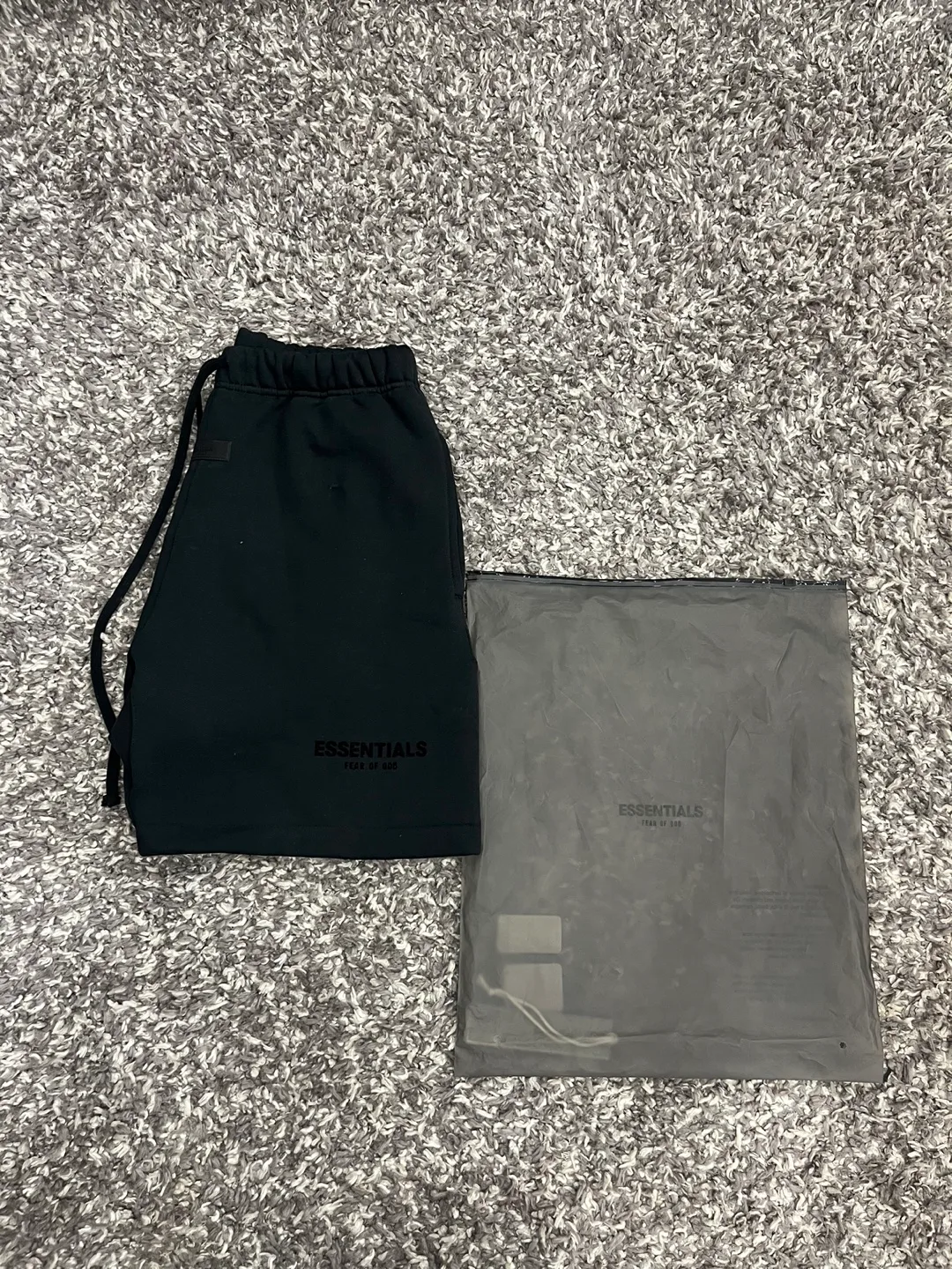 Essential shorts image indicator(2)