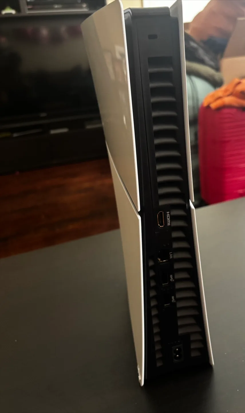 PlayStation 5 (PS5) Console image indicator(2)