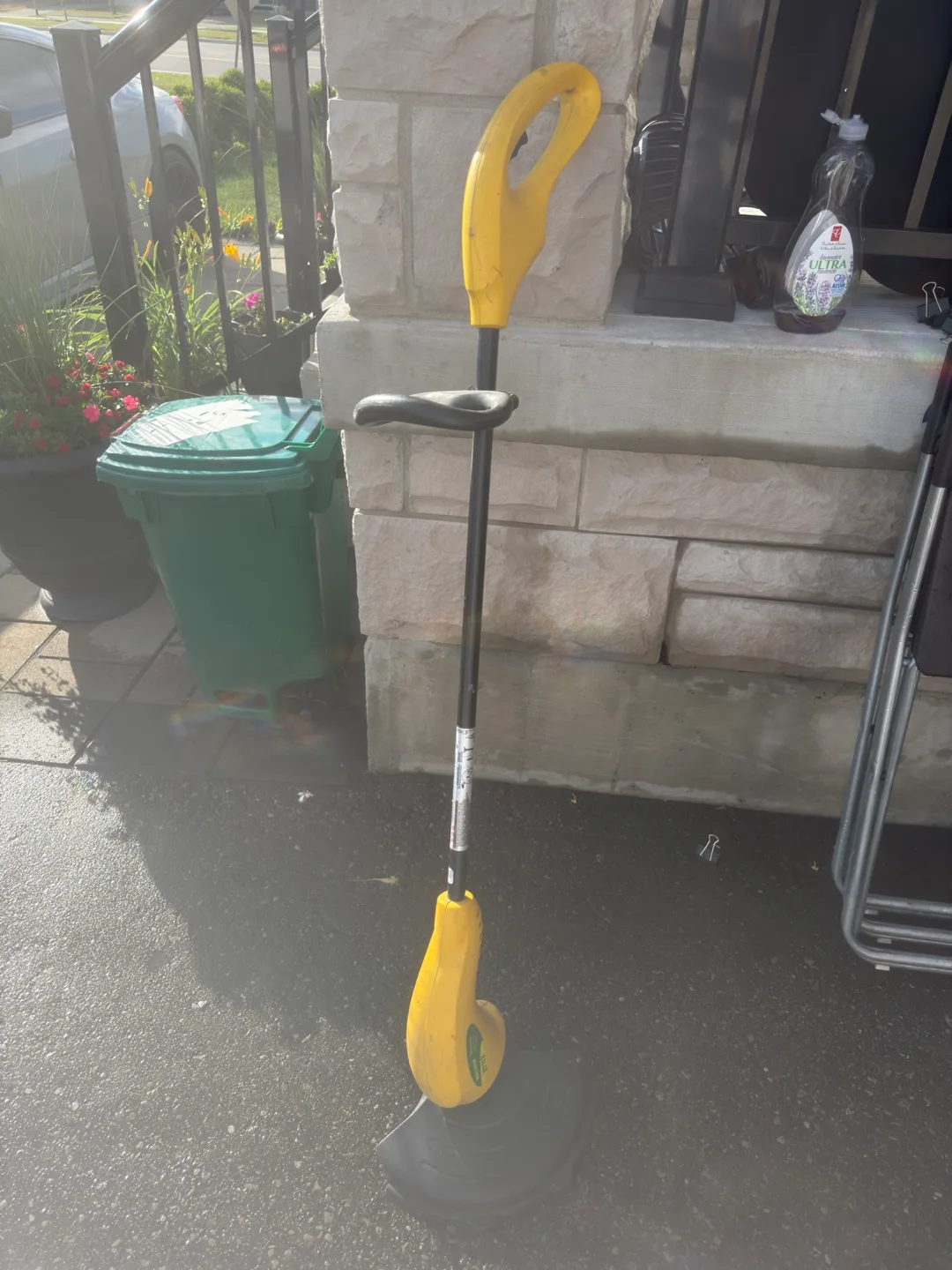 Weed Eater RT112 Trimmer - Yellow thumbnail