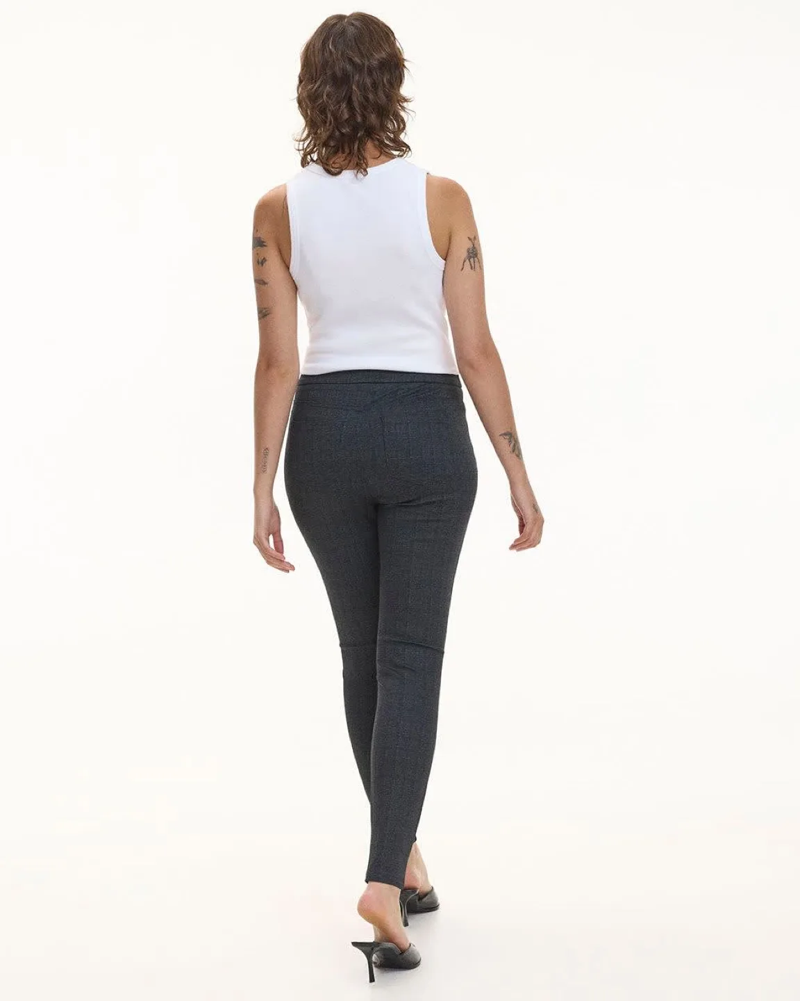 Legging Pant - R Essentials image indicator(5)