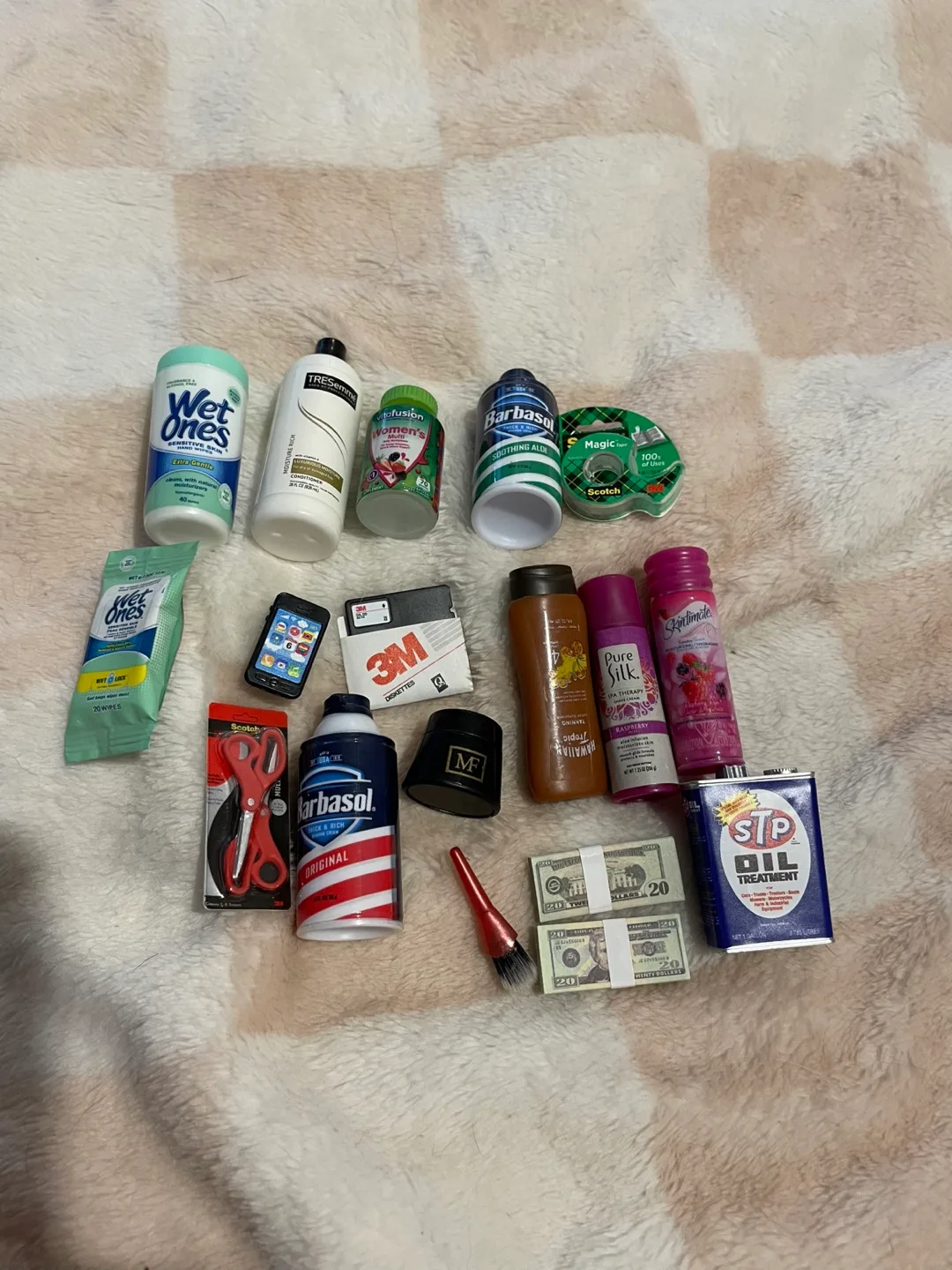 Mini Brands Hygiene Lot-18pc thumbnail