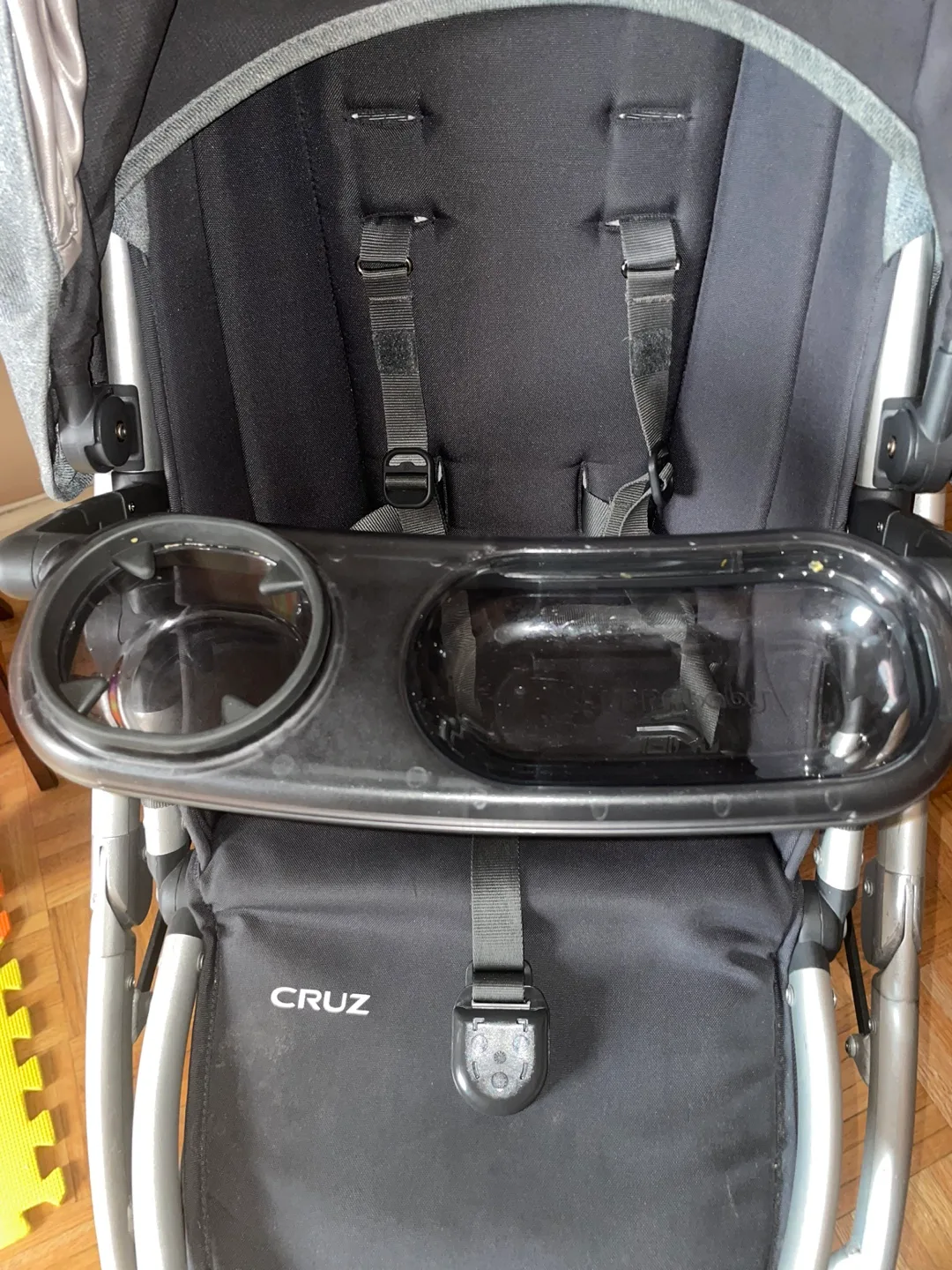 Uppababy stroller Cruz  with car seat image indicator(5)