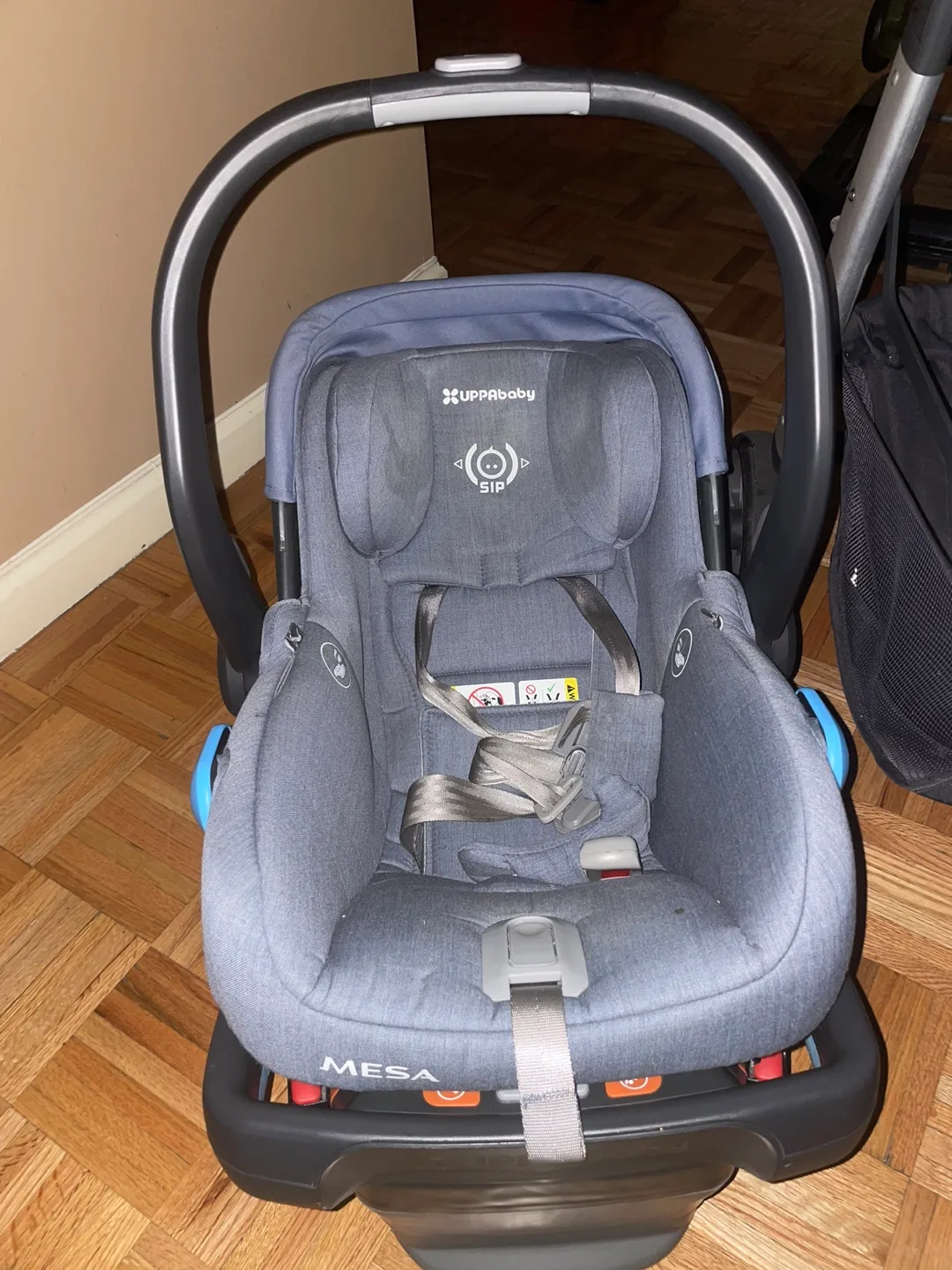 Uppababy stroller Cruz  with car seat image indicator(7)