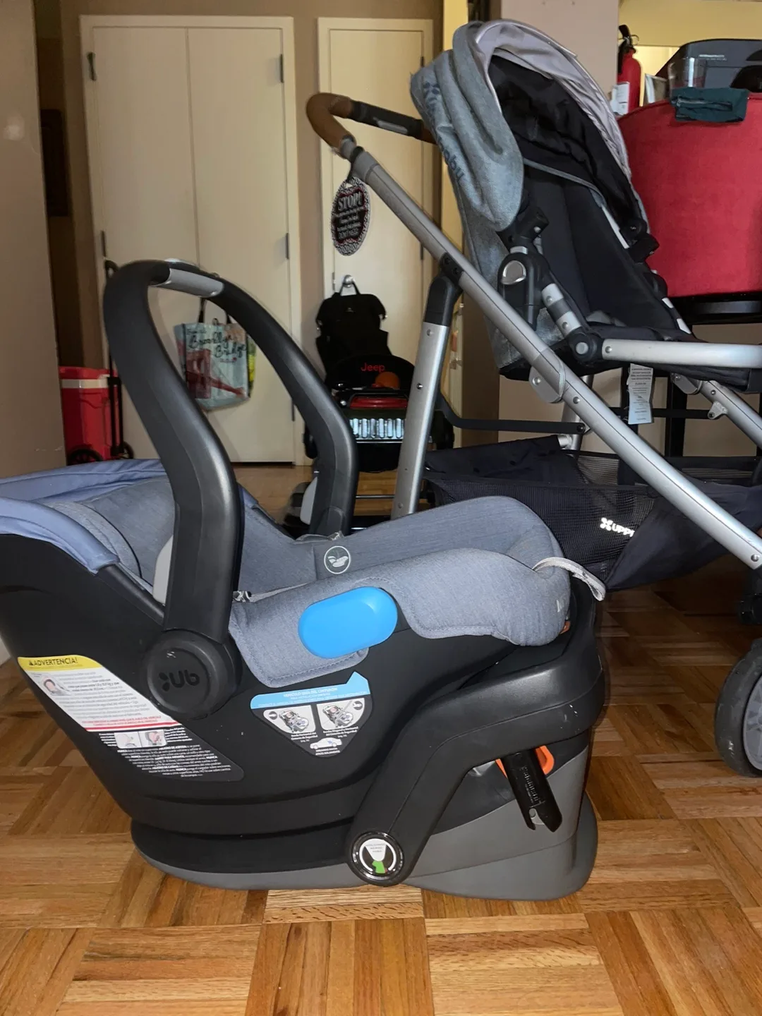 Uppababy stroller Cruz  with car seat image indicator(8)