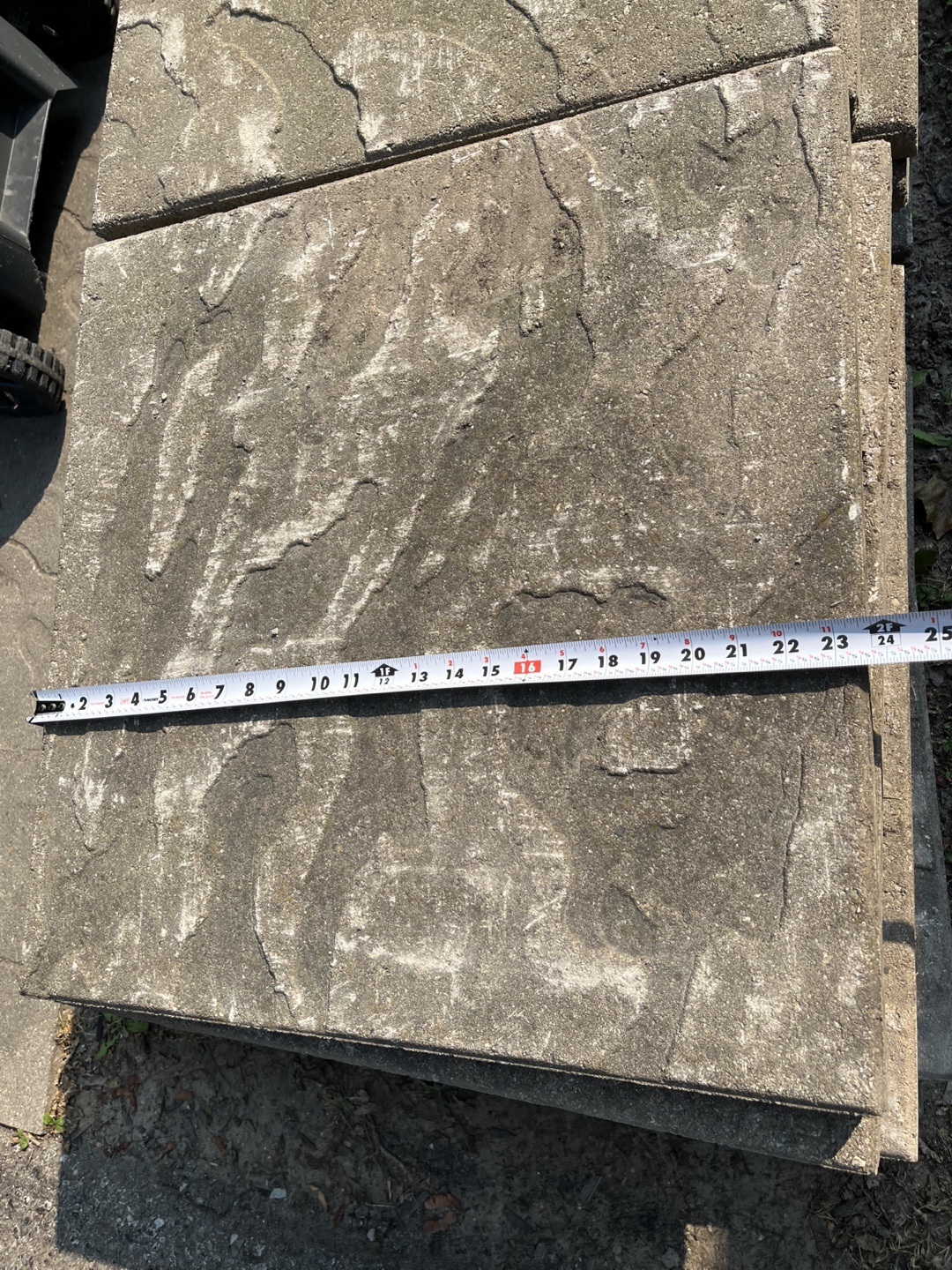 Nice Wavy Riven Designed Concrete Slab - 24x24x1.5 inches - photo 3