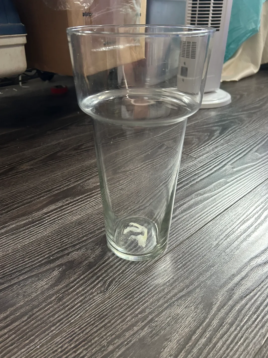Clear glass flower vase🧡 thumbnail
