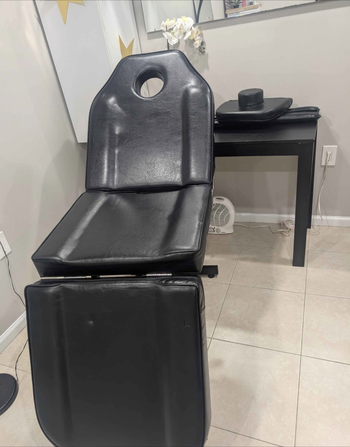 Black Adjustable Massage Table