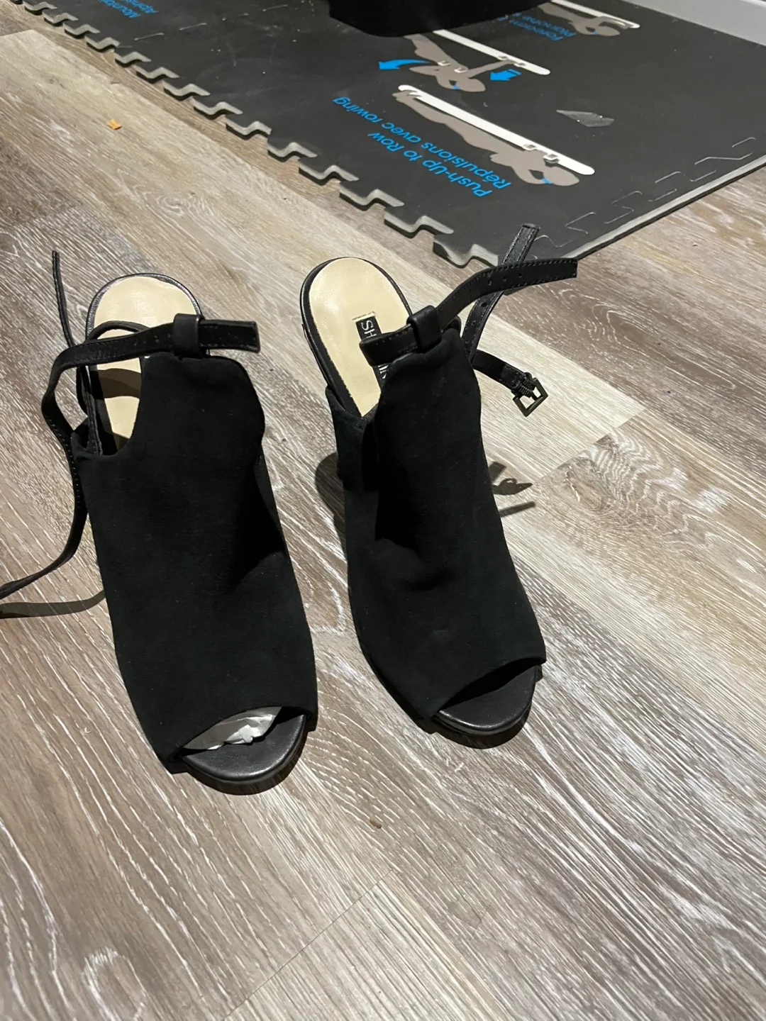 SHOEmint Black Heels thumbnail