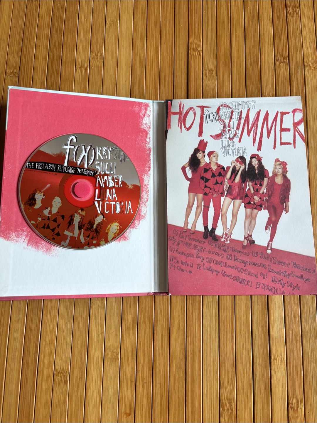 f(x) Hot Summer K-Pop Album CD and photobook (preowned) - photo 2