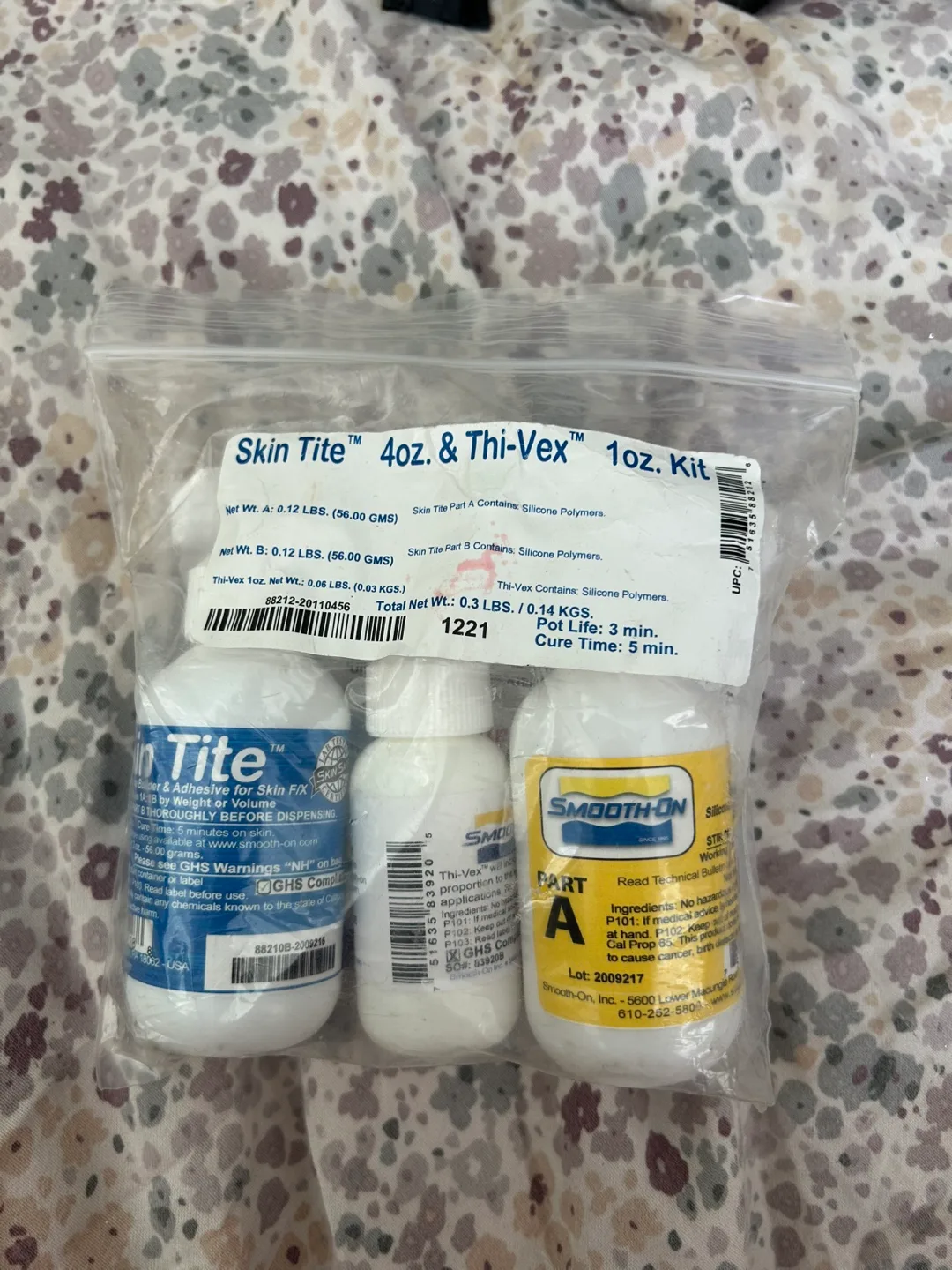 smooth-on skin tite kit for SFX makeup thumbnail