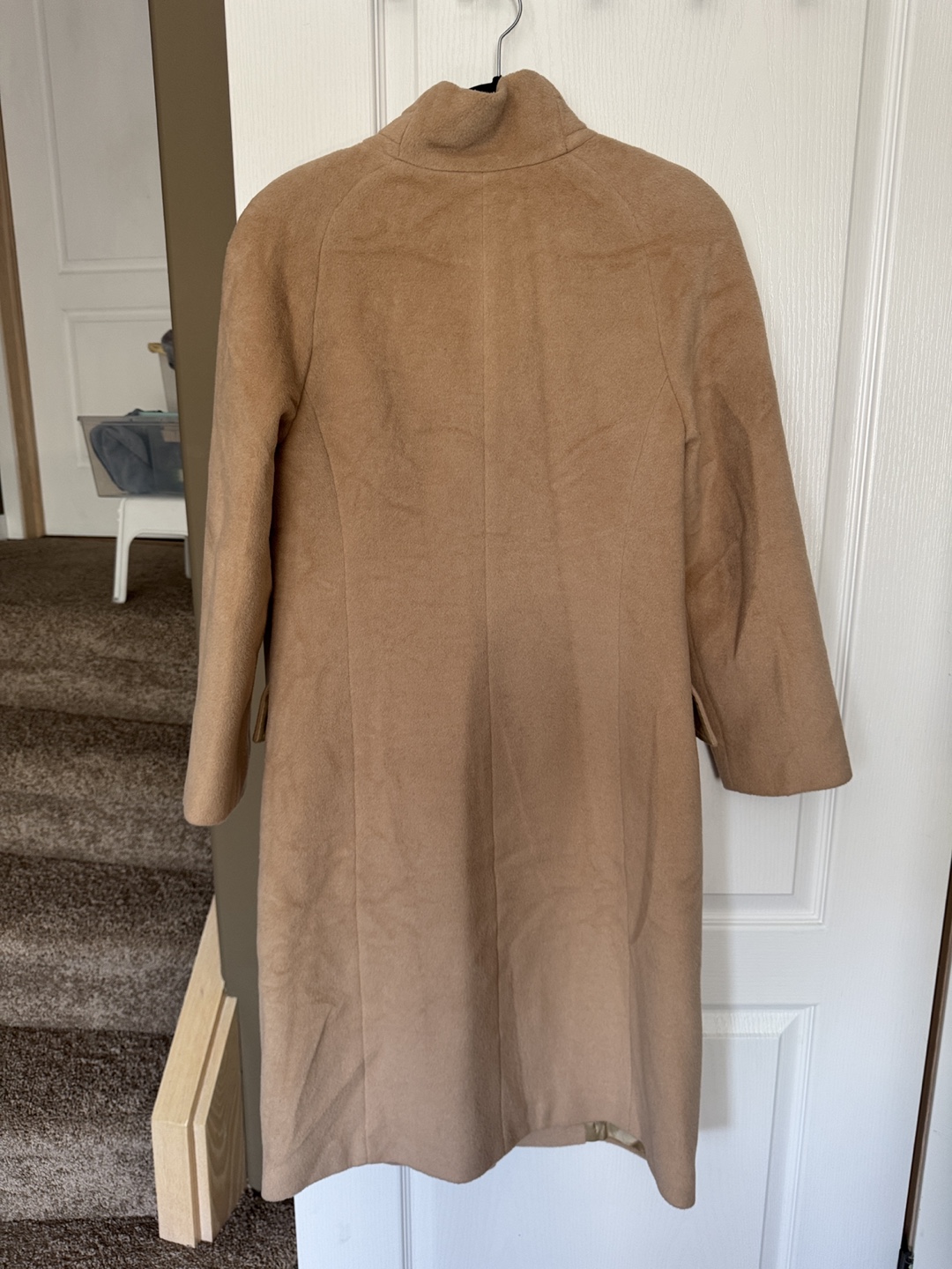 Hugo Boss Cashmere Coat - Size S/M - photo 2