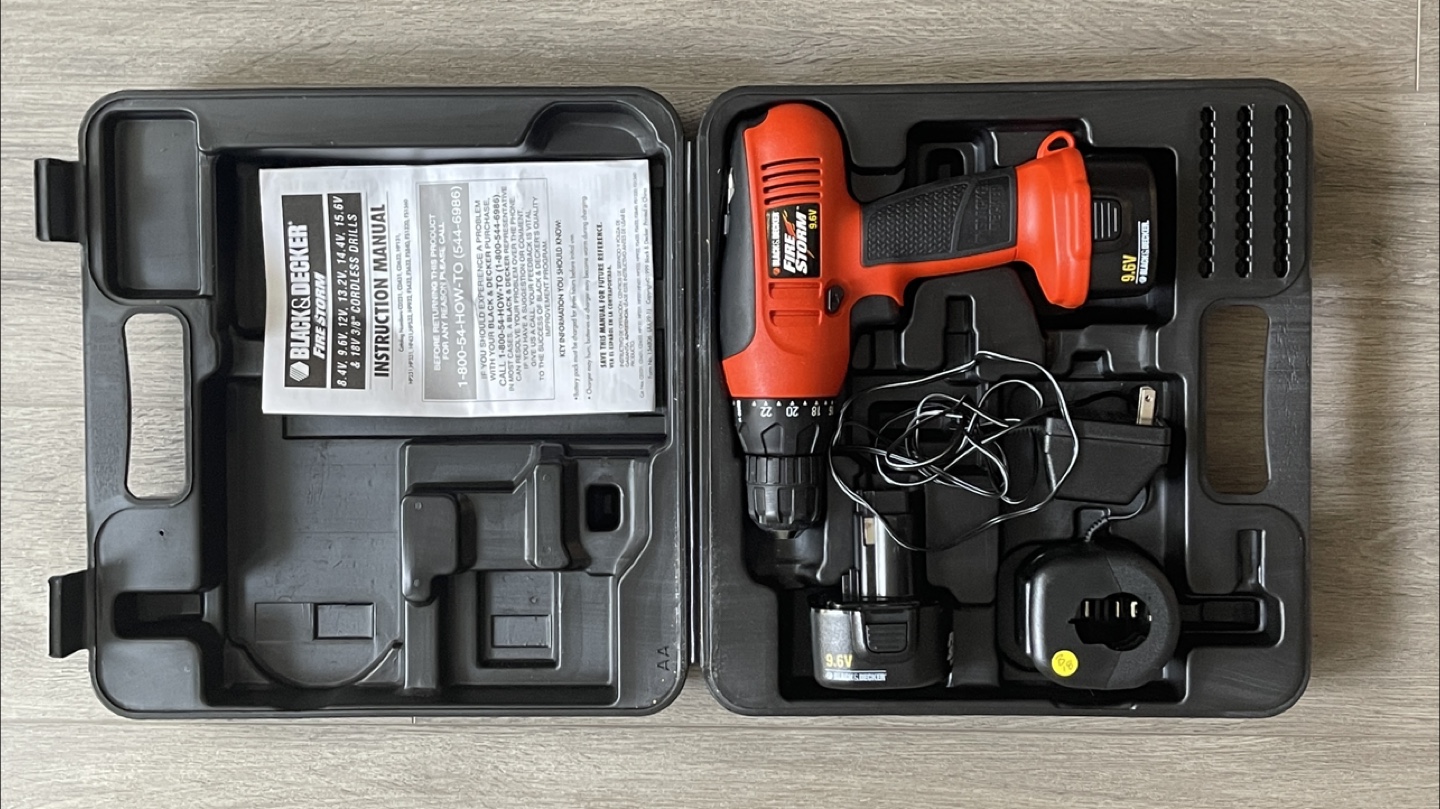 Black & Decker Firestorm 9.6V Cordless Drill