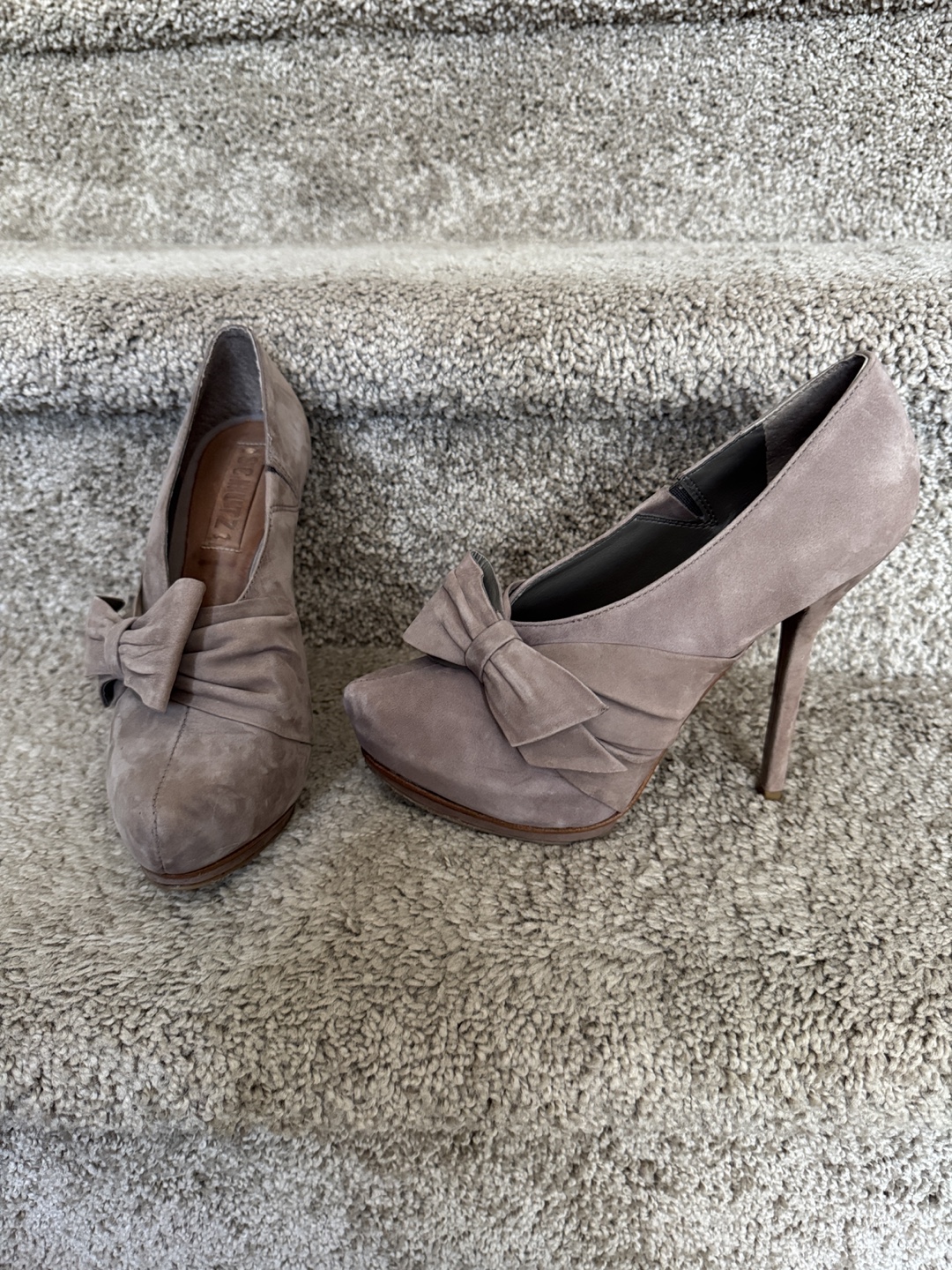 New Schutz Suede Heels, Size 6B