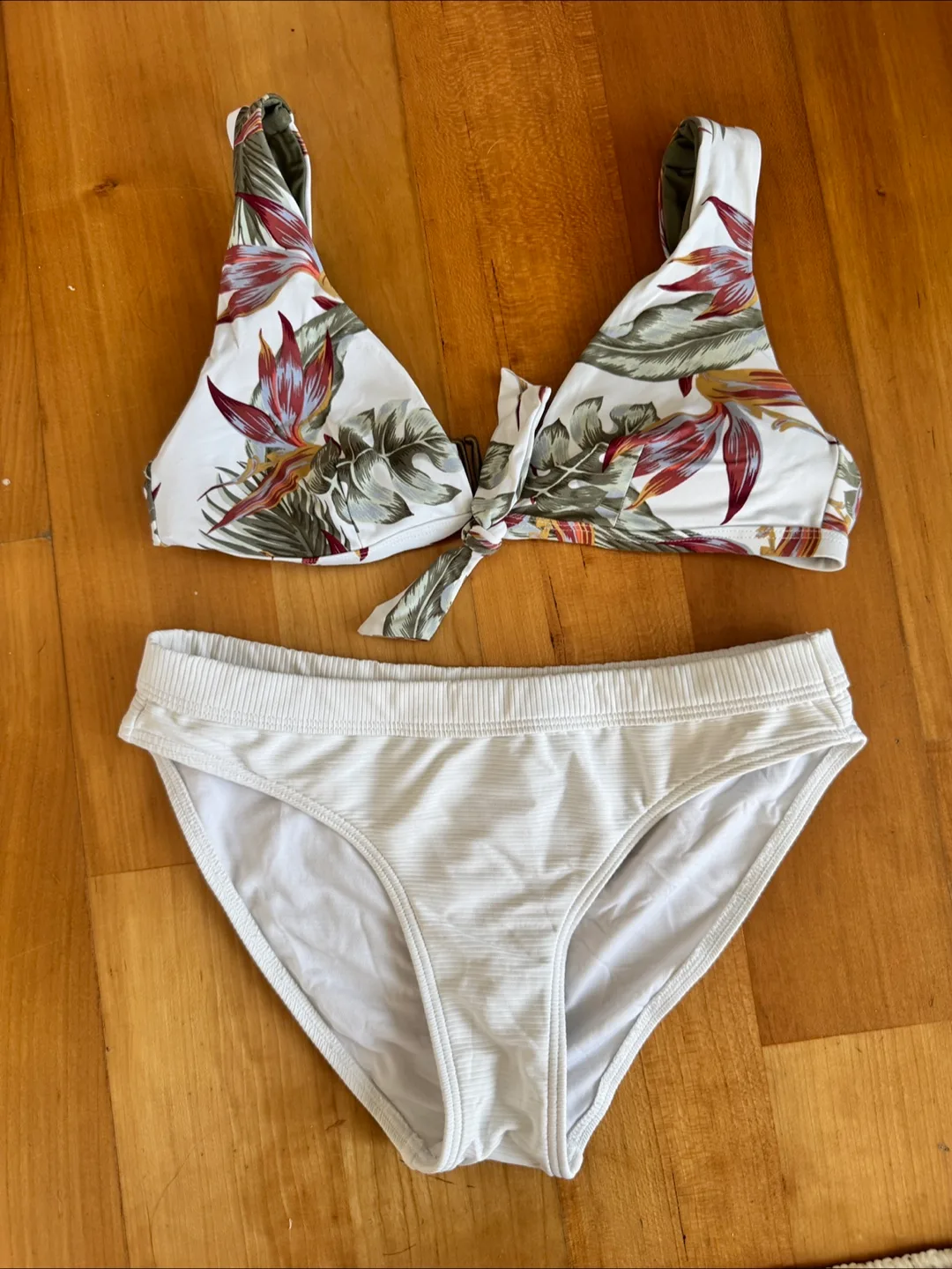 Baku Swimwear Floral Bikini Set - Size 6/XS thumbnail