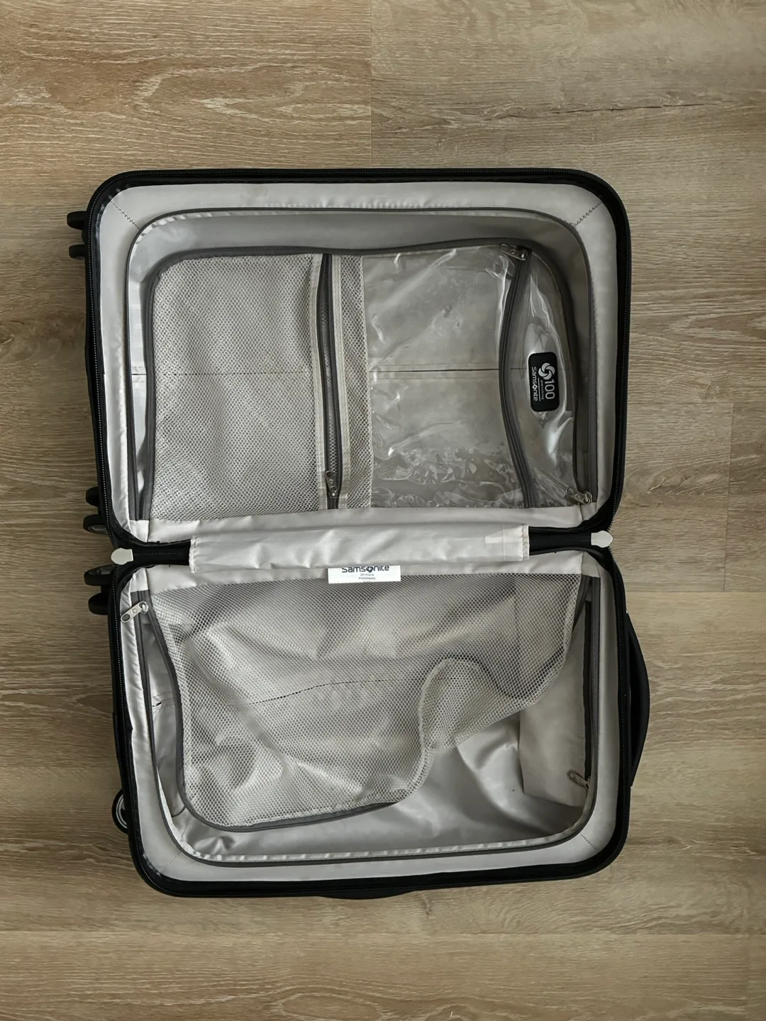 Samsonite Black Carry-On Suitcase thumbnail