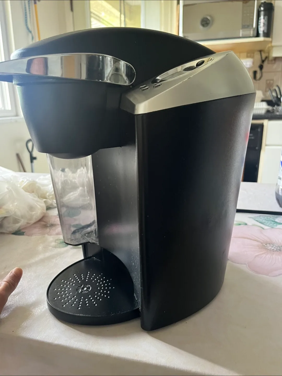 Keurig Coffee Maker - Black/Silver thumbnail