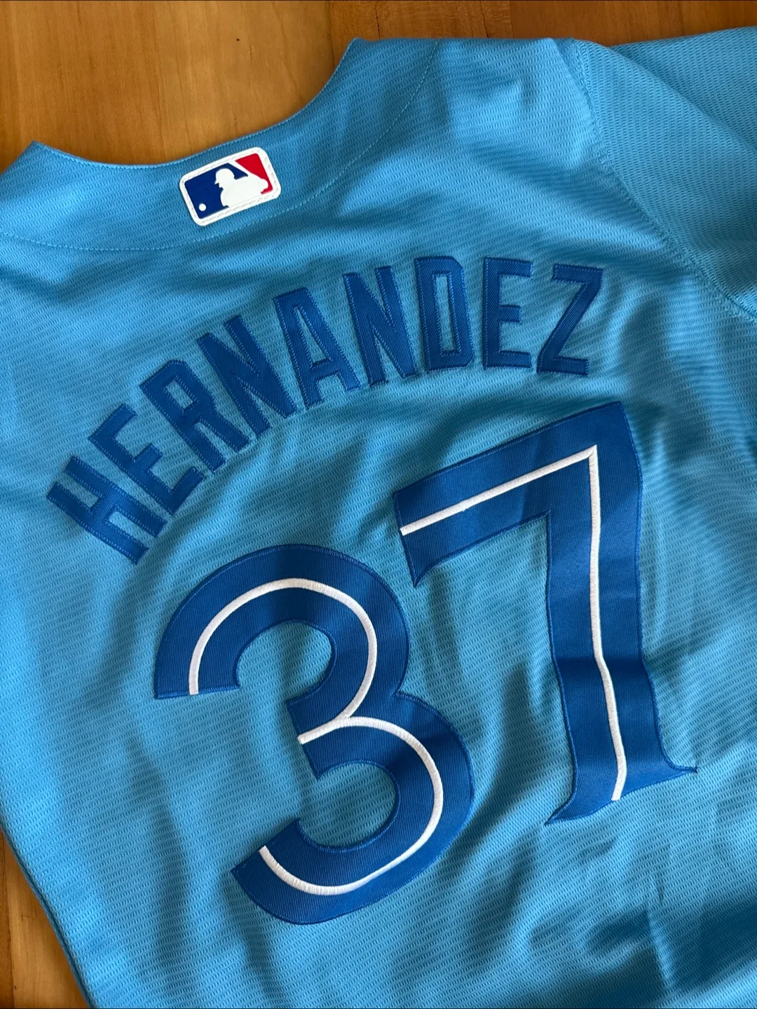 Replica Blue Jays Hernandez #37 Jersey - Women’s Size M image indicator(2)