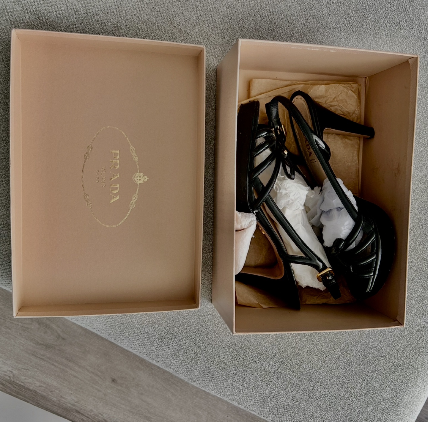 Prada Black Heels with Bow Detail - photo 4