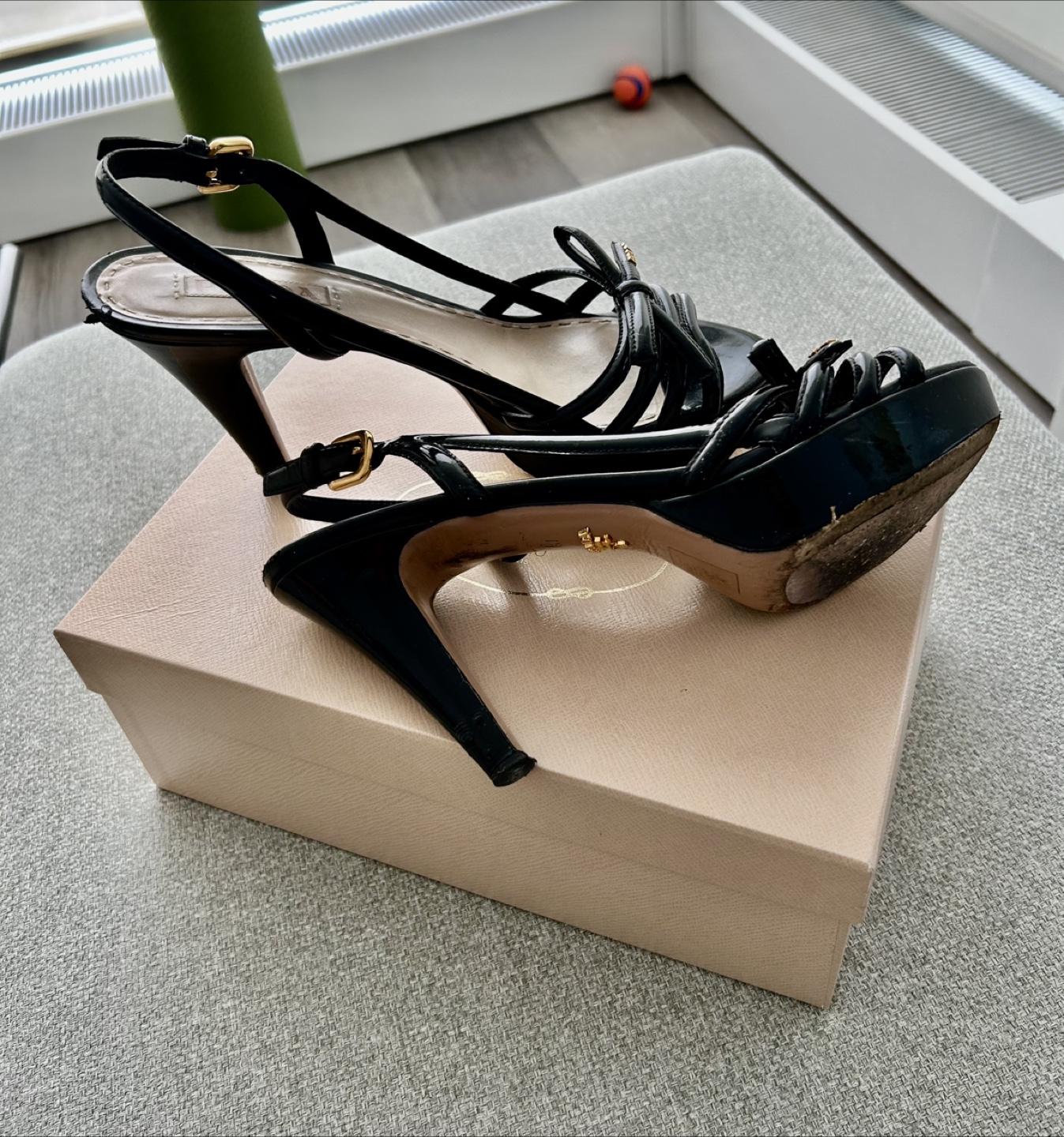 Prada Black Heels with Bow Detail - photo 3