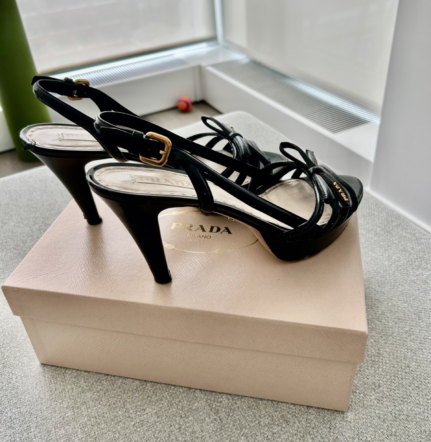 Prada Black Heels with Bow Detail - photo 2