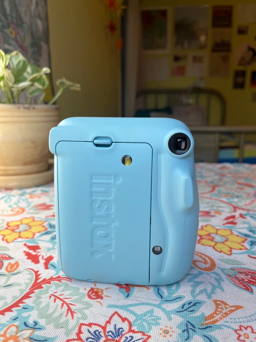 Fujifilm Instax Mini 11 Instant Camera, Blue + Film image indicator(2)