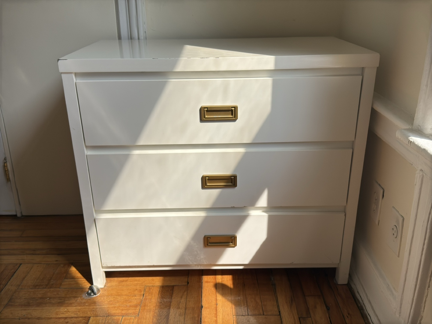 White 3-Drawer Dresser - photo 2