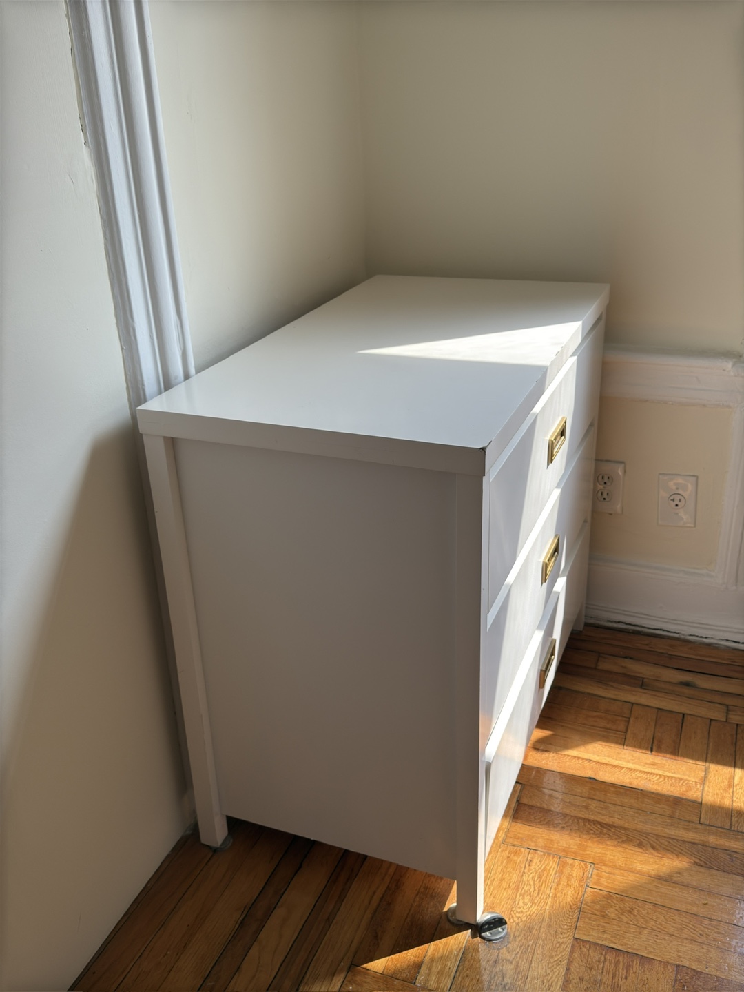 White 3-Drawer Dresser - photo 5