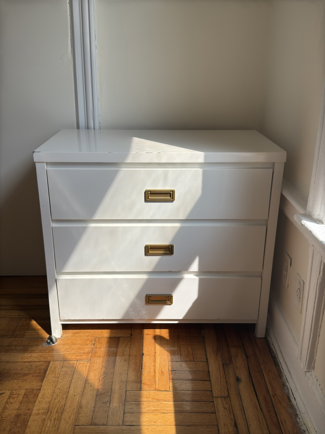 White 3-Drawer Dresser - photo 4