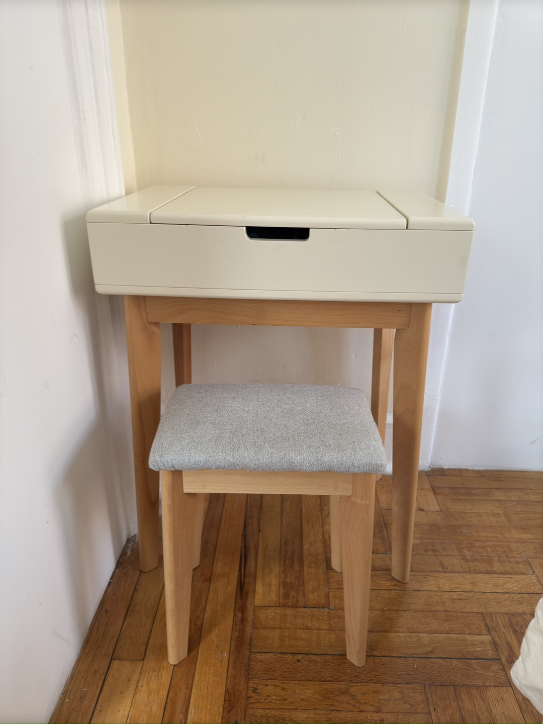 Make up desk with mirror and Stool