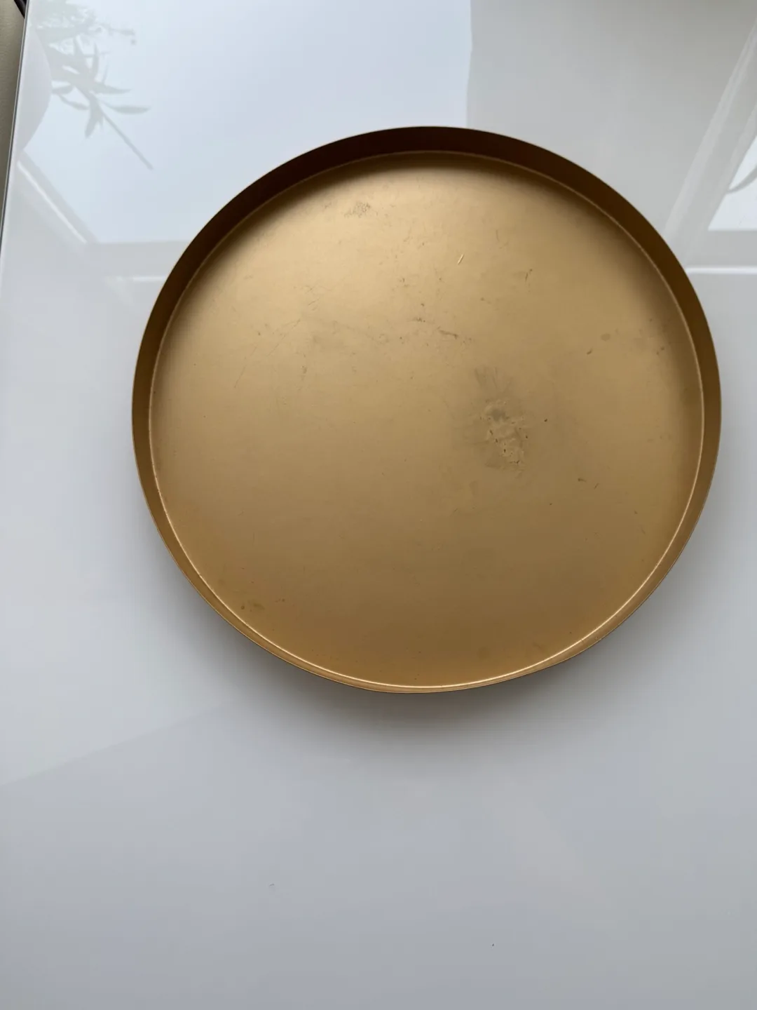 Bouclair Round Gold Metal Tray image indicator(2)