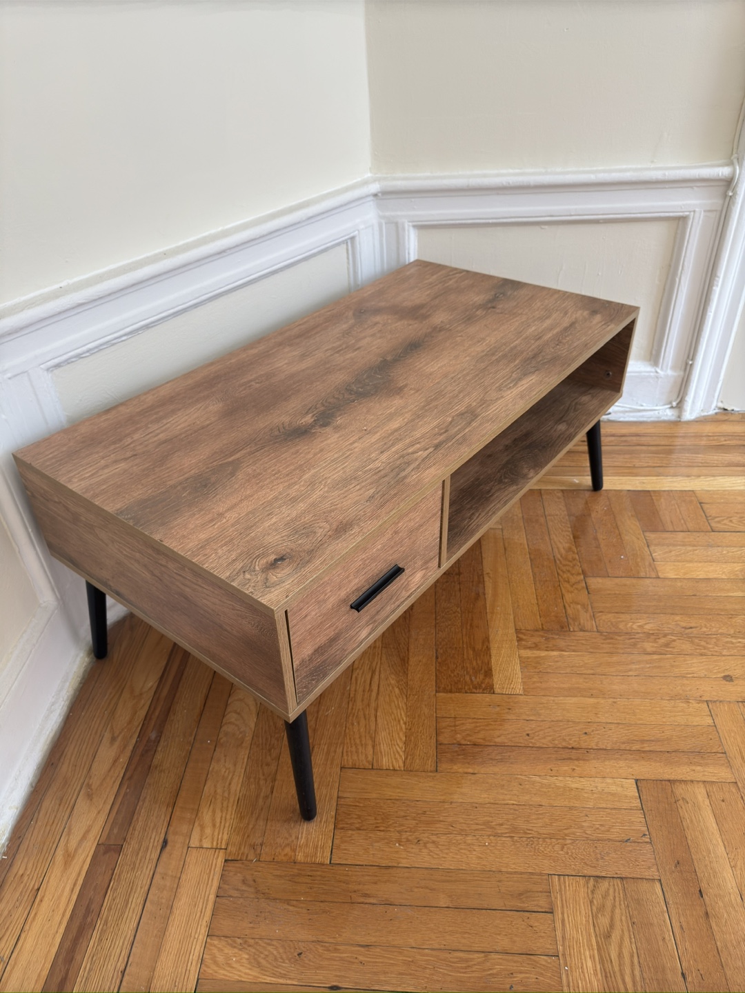 Wood Finish TV Stand / Media Console - photo 4