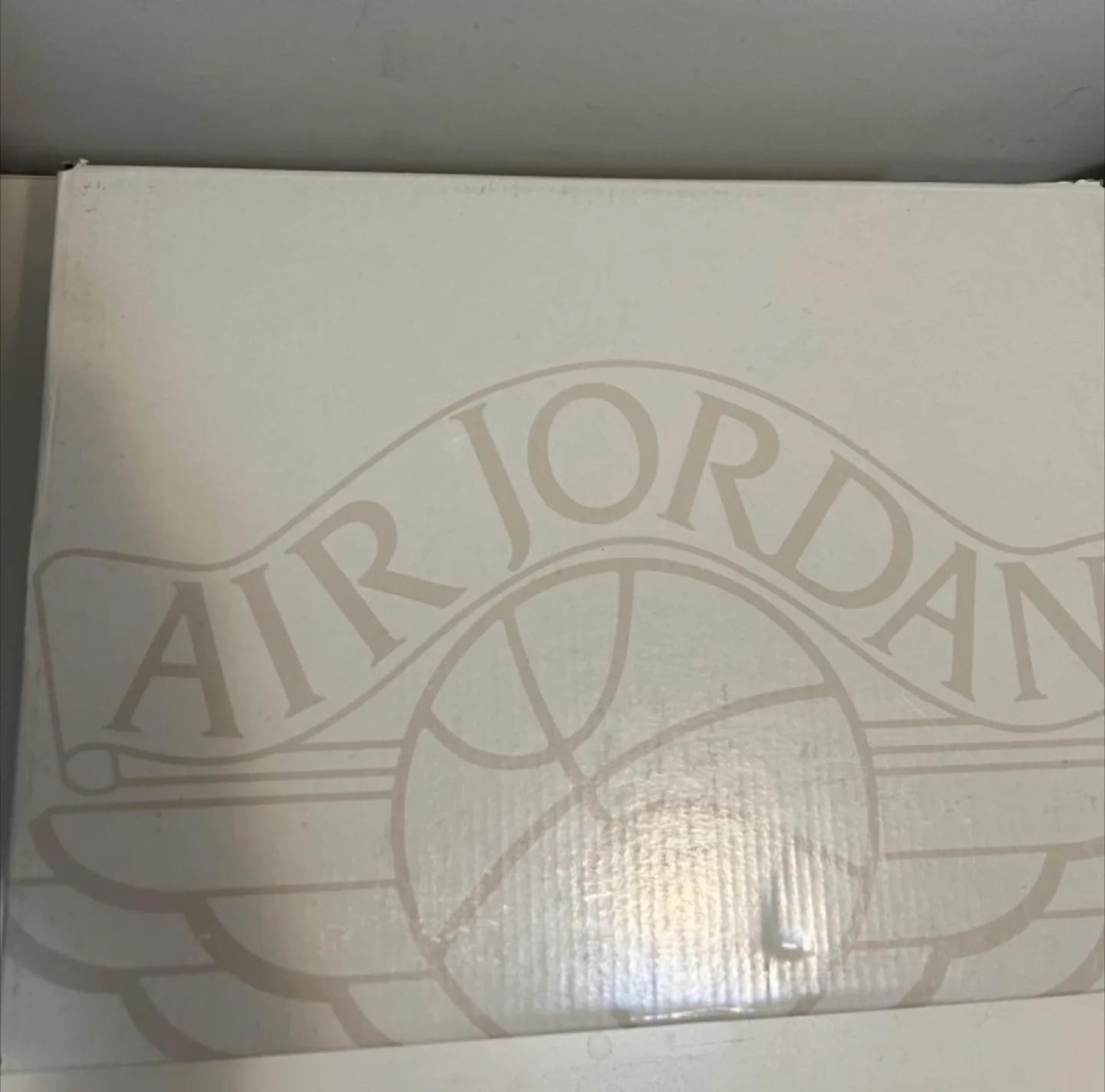 Air Jordan 2 Retro Women's Size 8 image indicator(4)