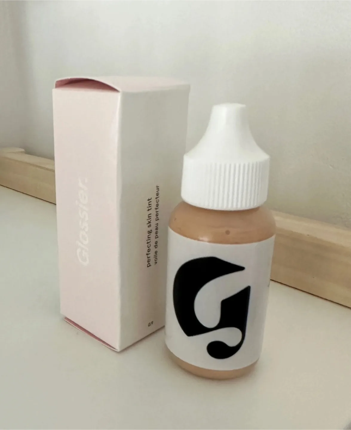 New-Glossier Perfecting Skin Tint - G9 🧡 thumbnail