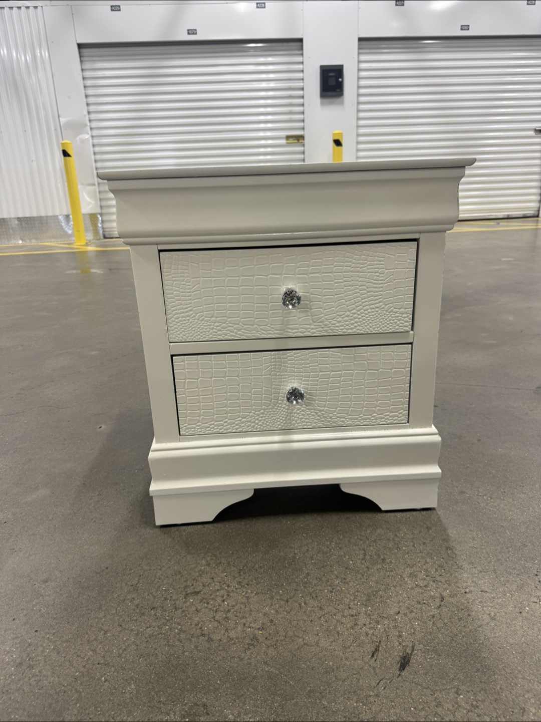 White 2-Drawer Nightstand