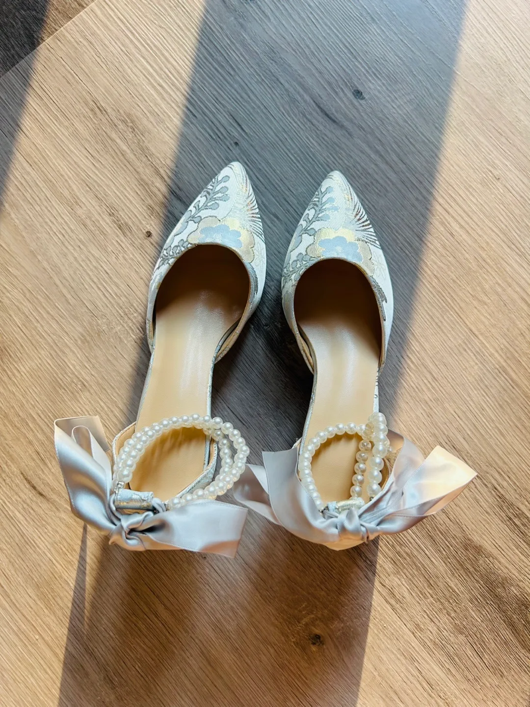 Bridgerton Floral Satin heels,Silver-6cm heel, Size 8 image indicator(3)