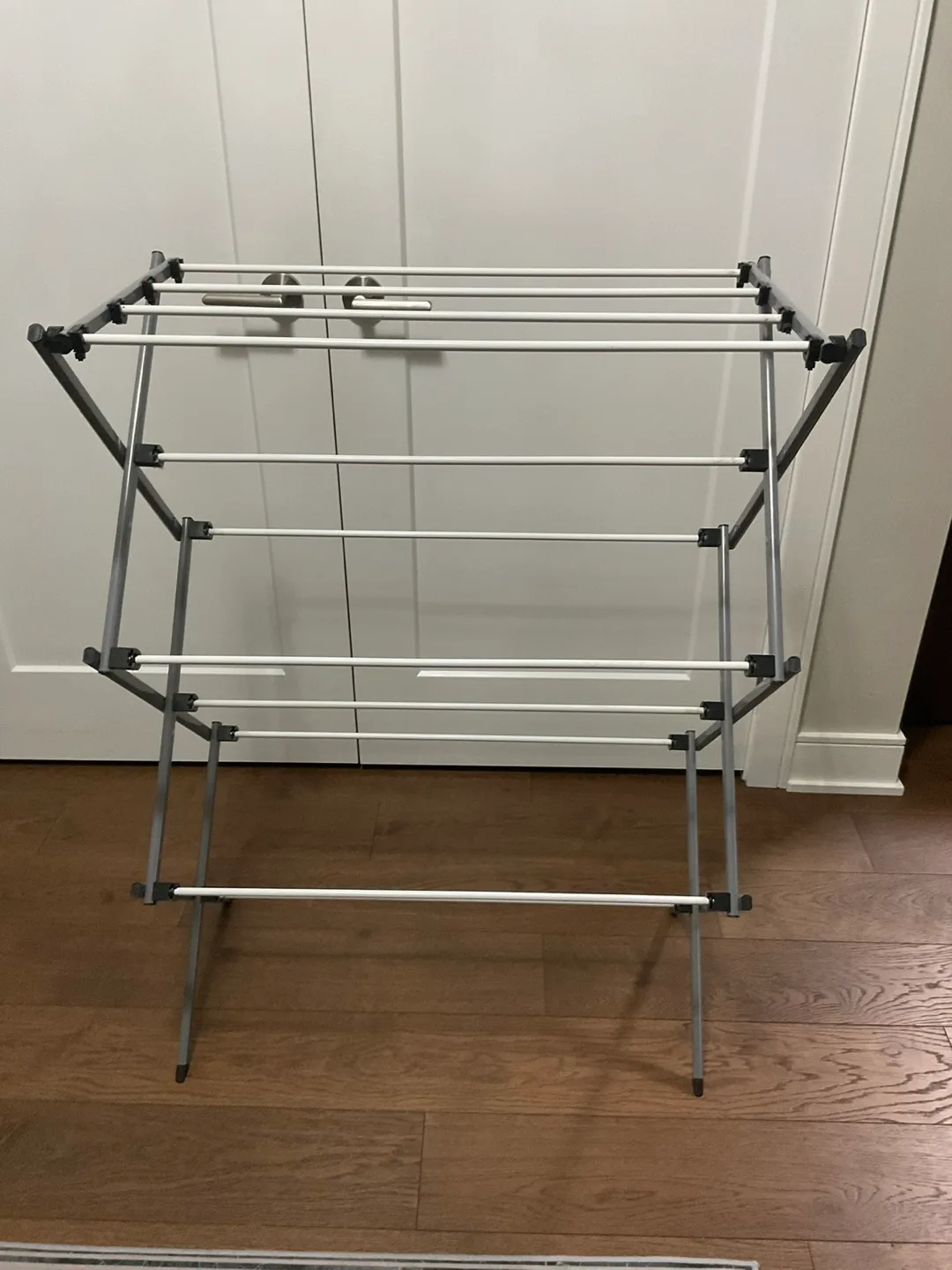 Folding Clothes Drying Rack thumbnail