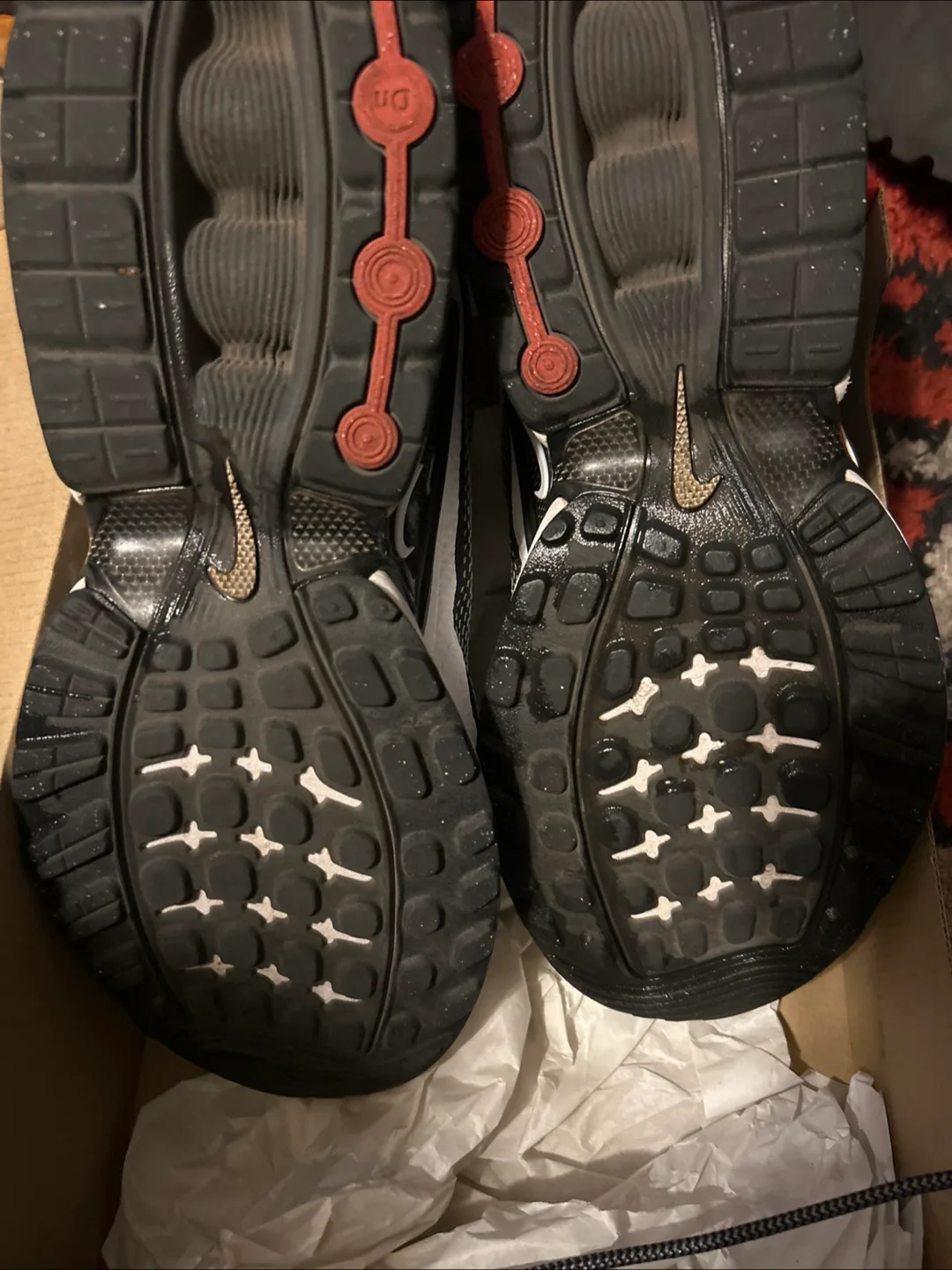 Nike Air Max Dn Black/White -preowned image indicator(6)