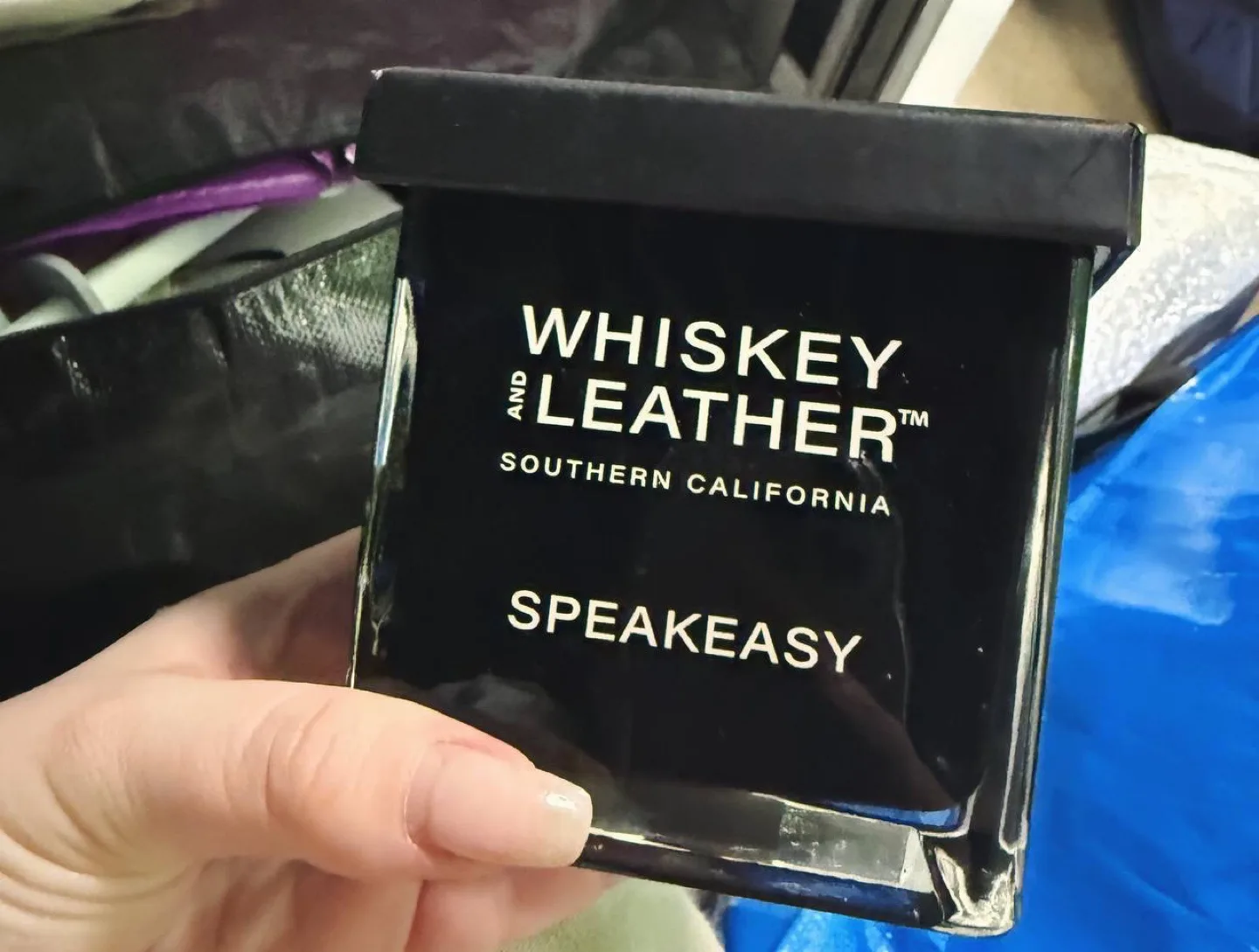 Whiskey and Leather Speakeasy Candle thumbnail