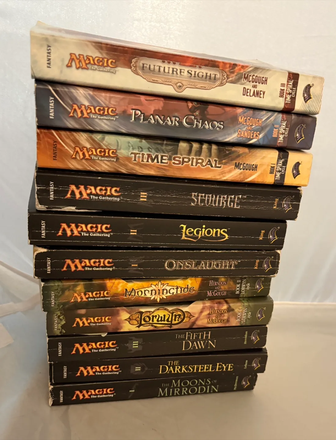 Magic The Gathering Book Lot image indicator(5)