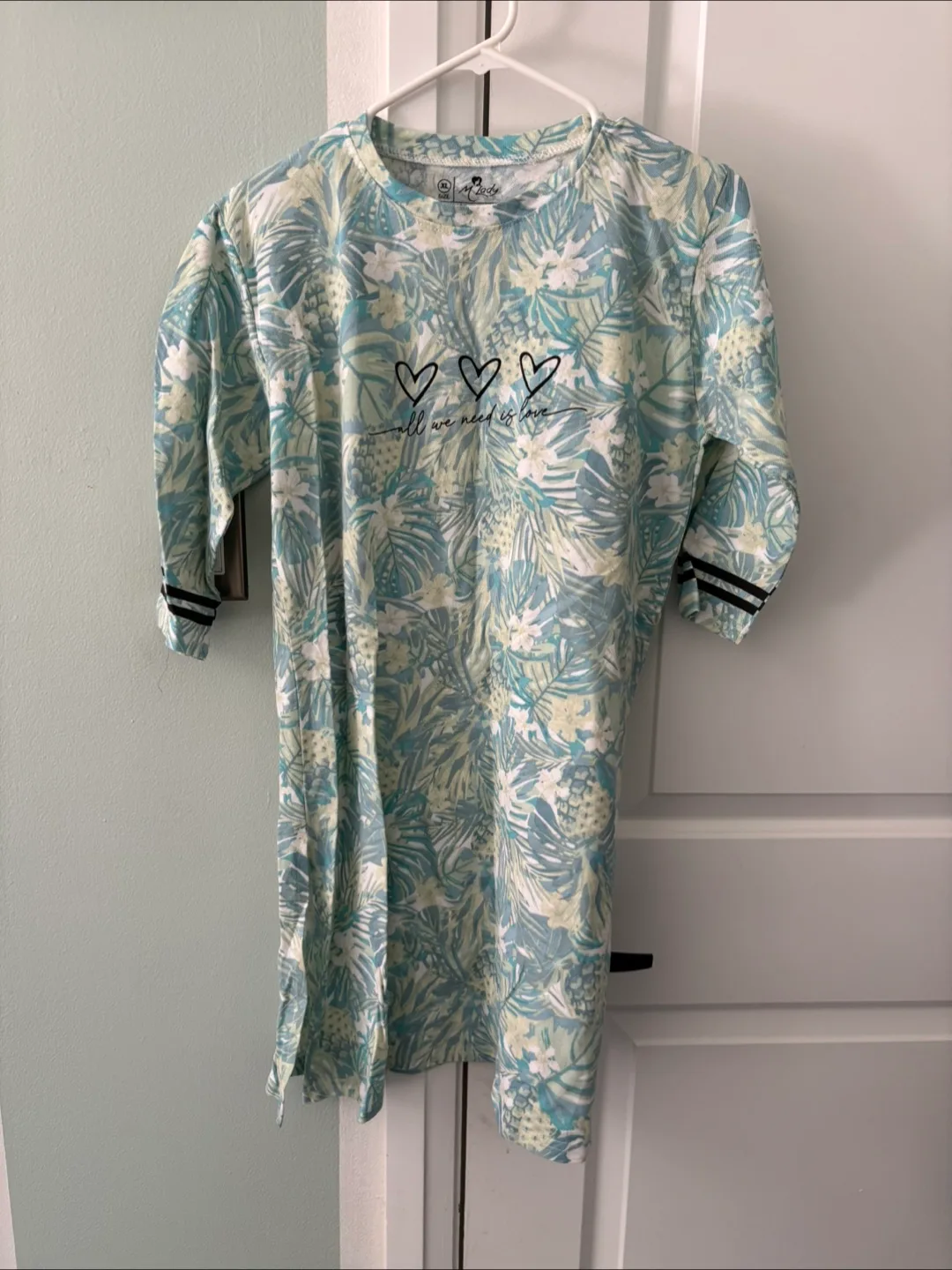 M-Lady XL Tropical Print Top thumbnail