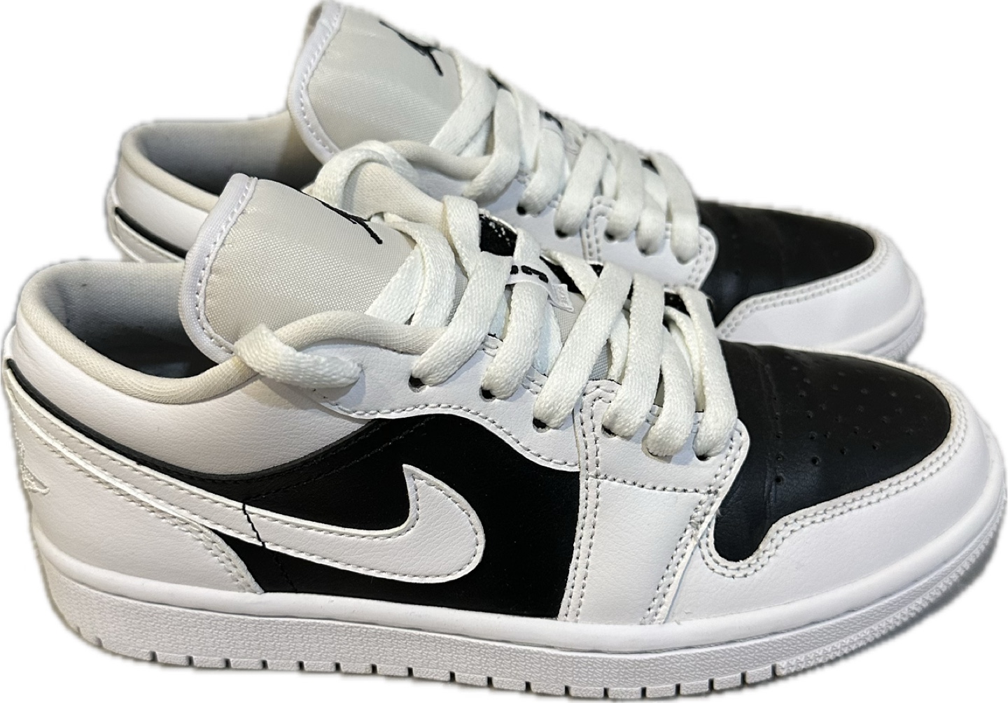 Women’s Jordan 1 Low "Panda" Sneakers - photo 5